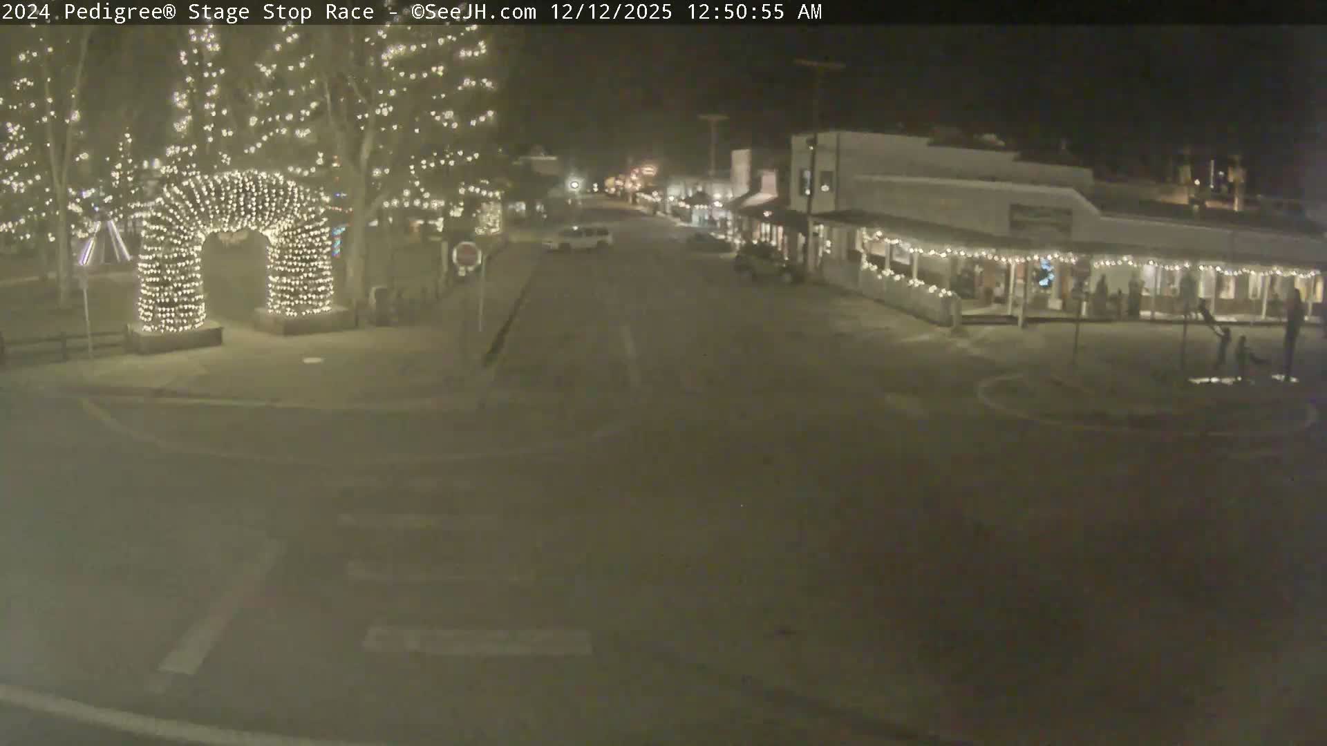 Jackson Hole's Elk Antler Arch Live Cam - Jackson, Teton, Wyoming, USA