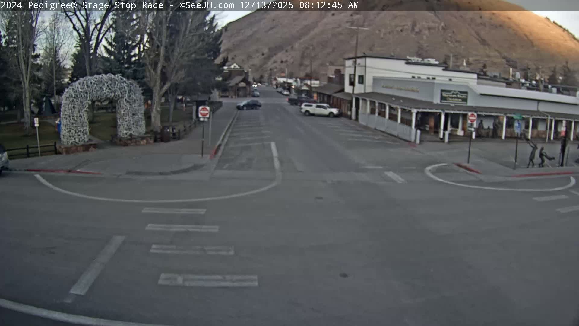 Jackson Hole's Elk Antler Arch Live Cam - Jackson, Teton, Wyoming, USA