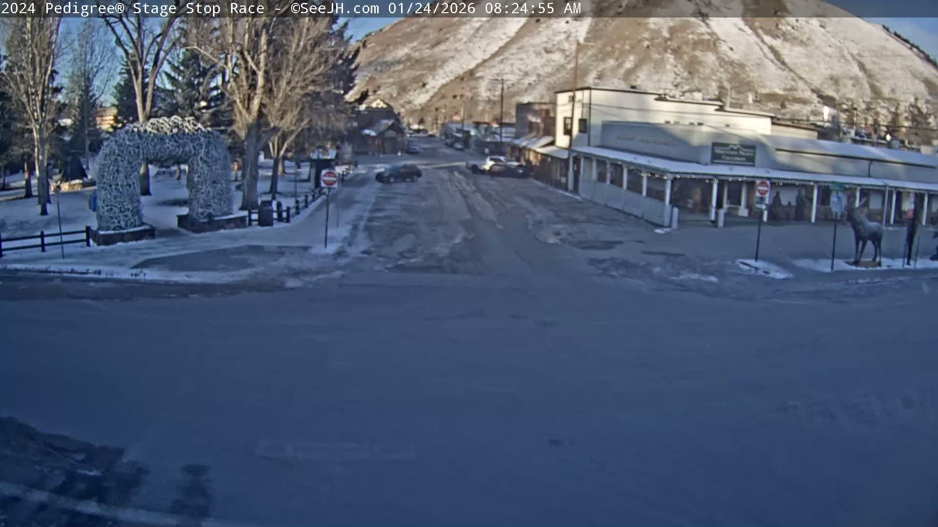 Jackson Hole's Elk Antler Arch Live Cam - Jackson, Teton, Wyoming, USA