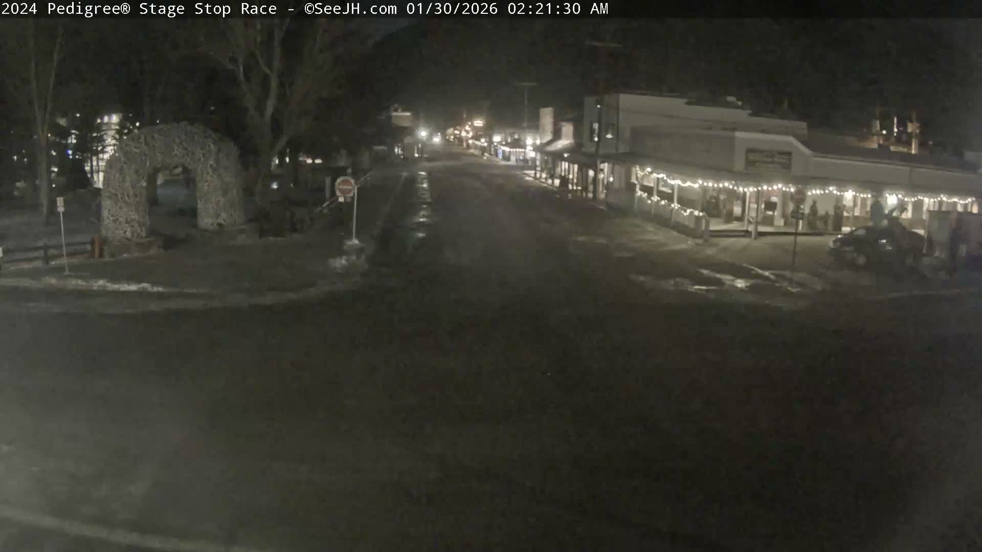 Jackson Hole's Elk Antler Arch Live Cam - Jackson, Teton, Wyoming, USA