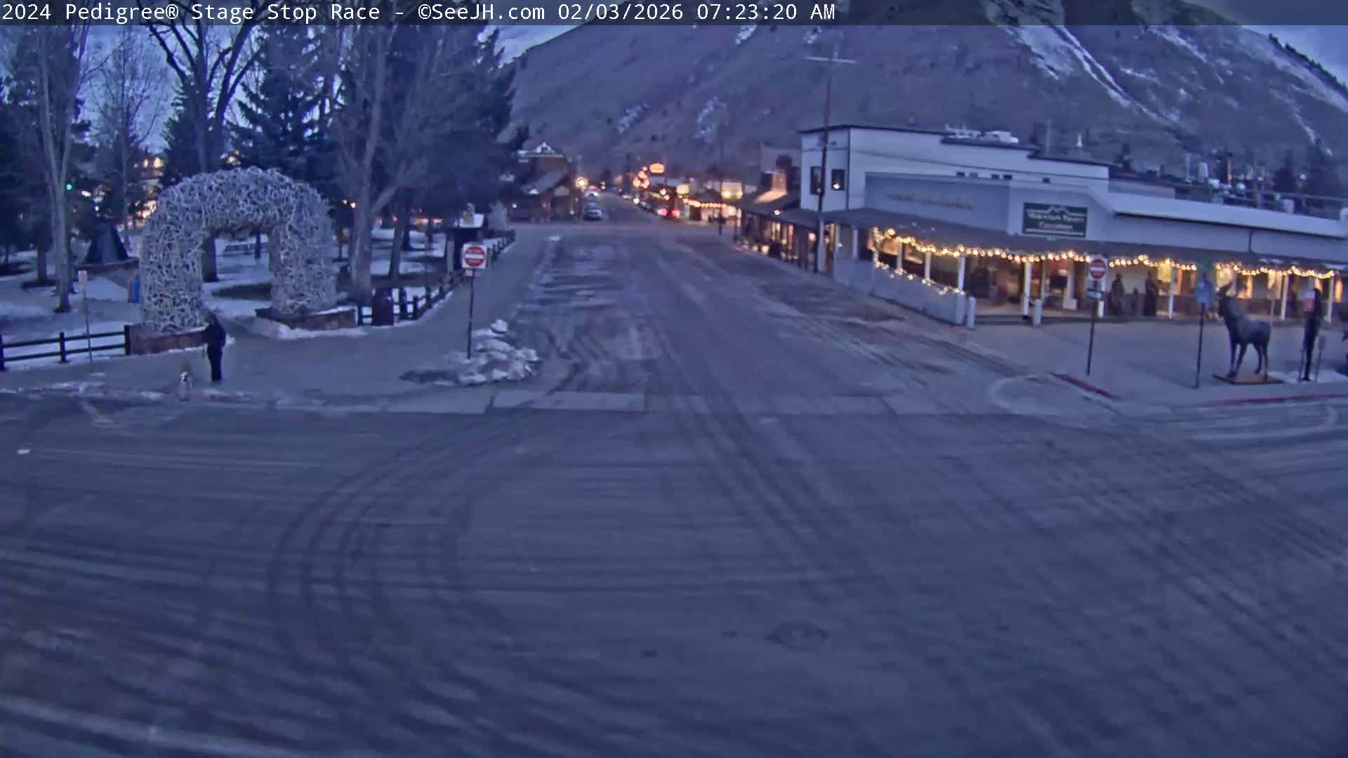 Jackson Hole's Elk Antler Arch Live Cam - Jackson, Teton, Wyoming, USA