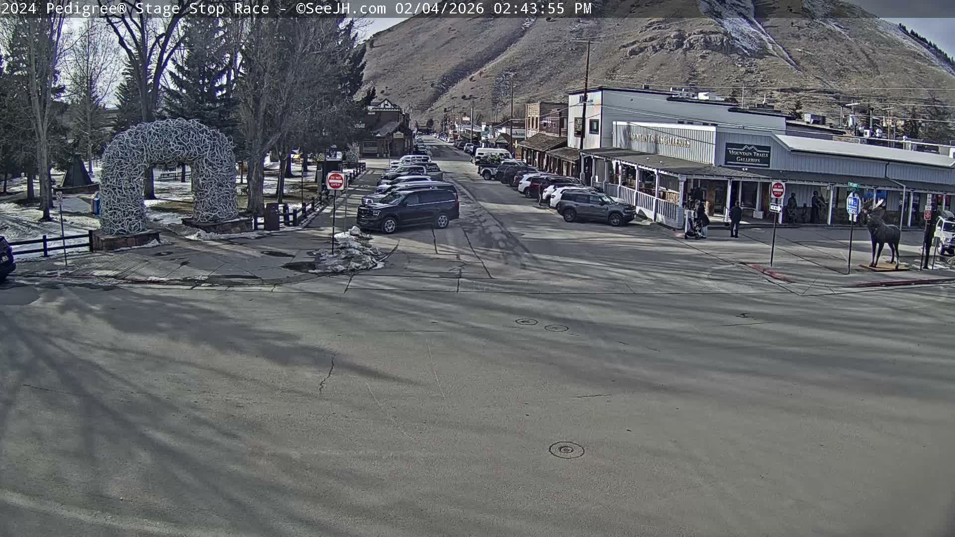 Jackson Hole's Elk Antler Arch Live Cam - Jackson, Teton, Wyoming, USA
