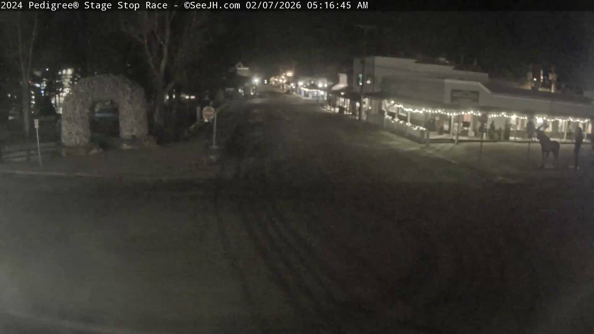 Jackson Hole's Elk Antler Arch Live Cam - Jackson, Teton, Wyoming, USA