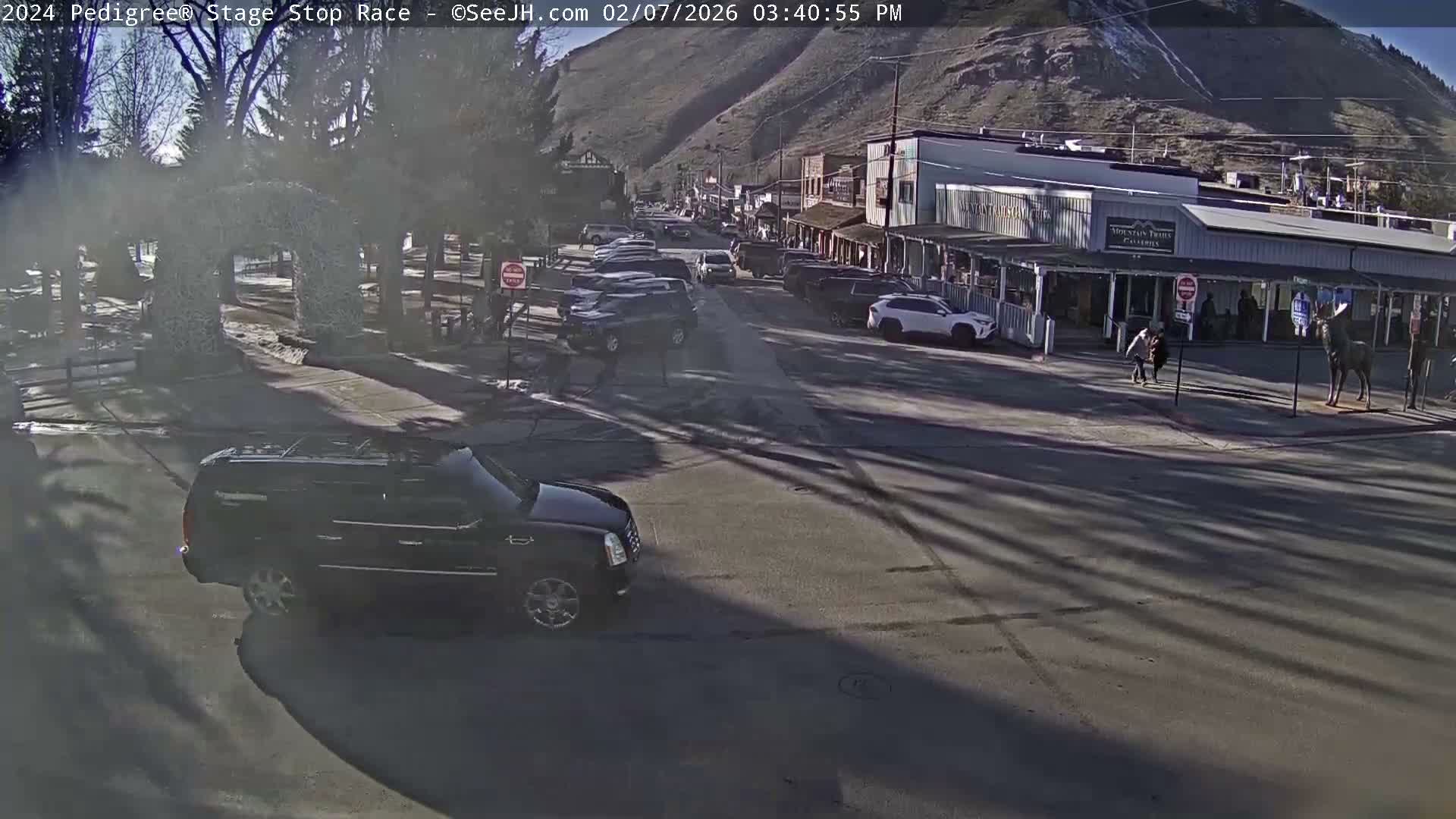 Jackson Hole's Elk Antler Arch Live Cam - Jackson, Teton, Wyoming, USA