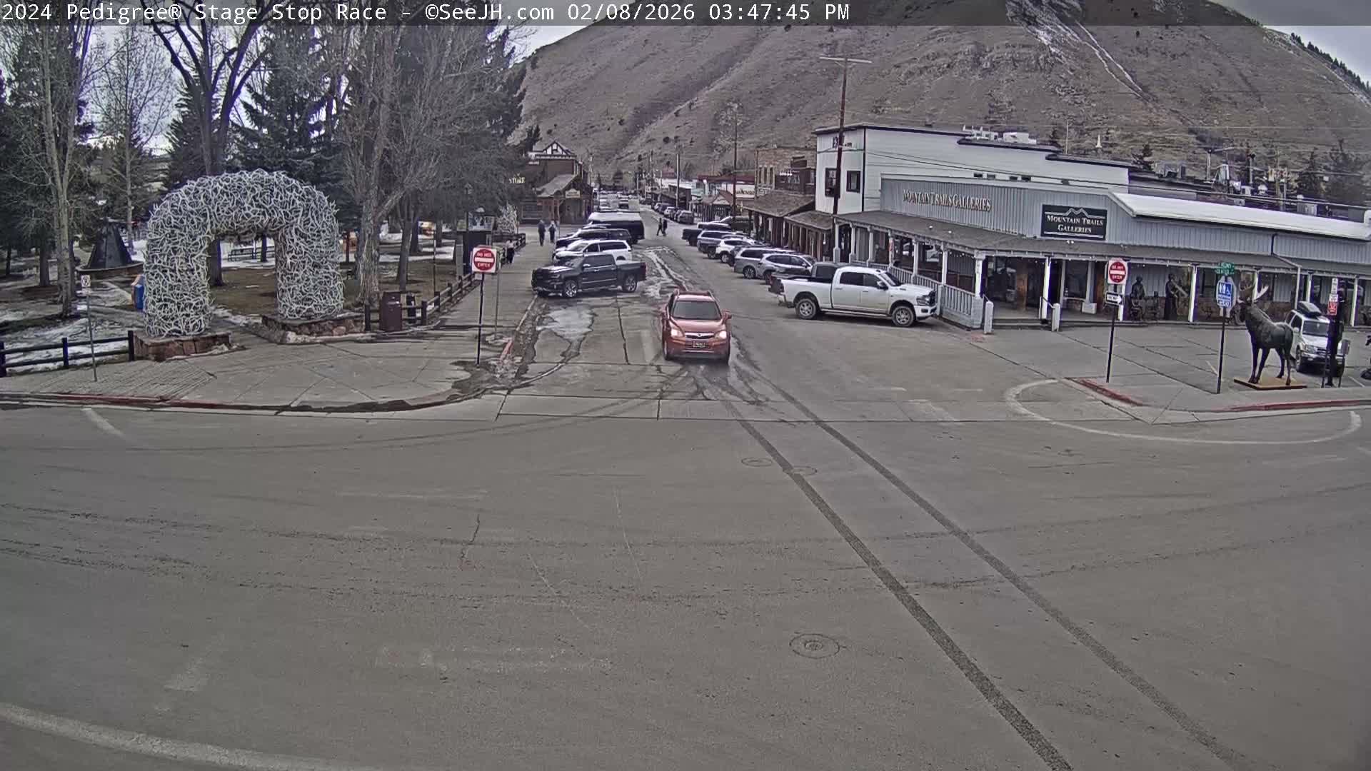 Jackson Hole's Elk Antler Arch Live Cam - Jackson, Teton, Wyoming, USA