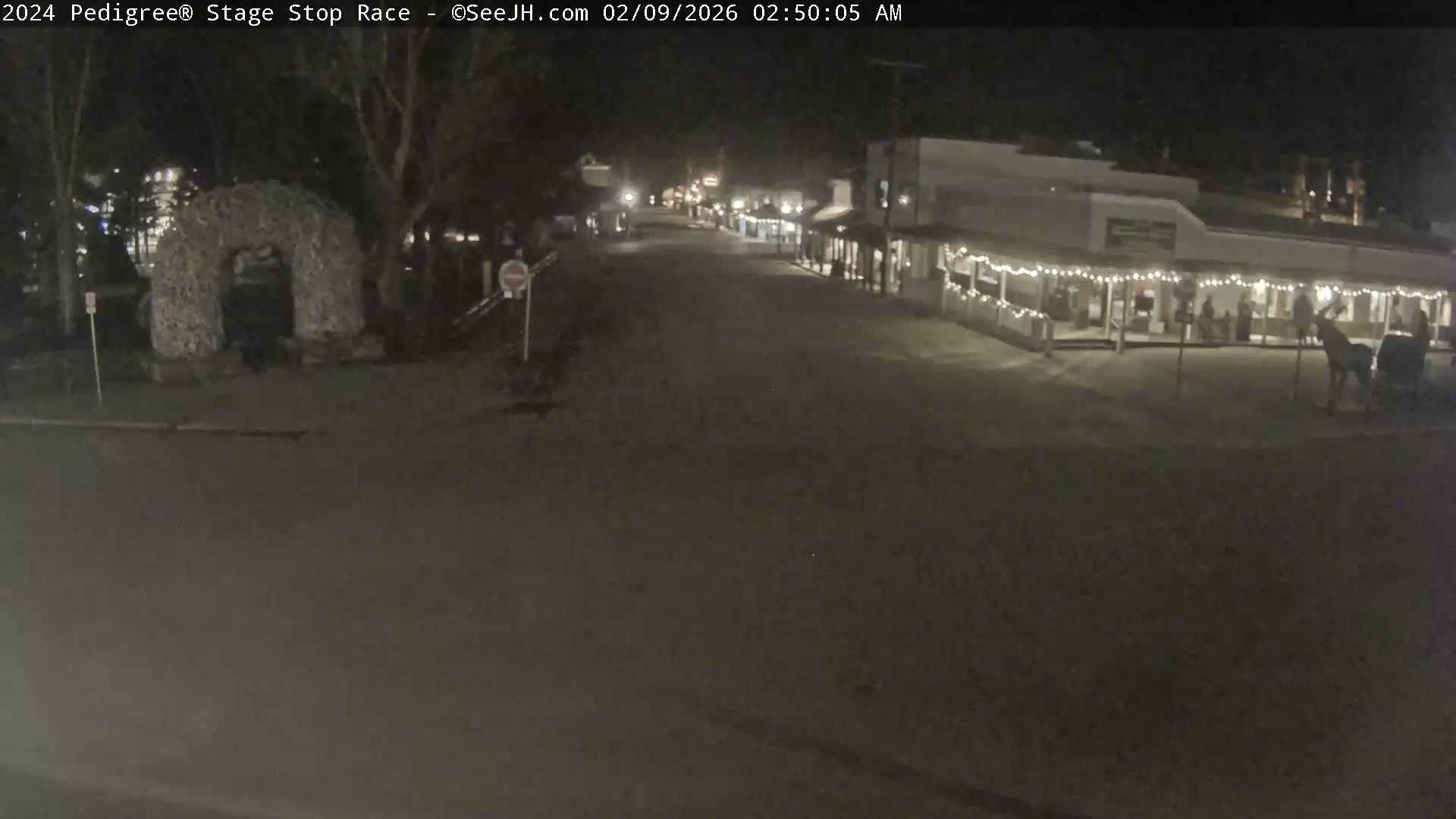 Jackson Hole's Elk Antler Arch Live Cam - Jackson, Teton, Wyoming, USA
