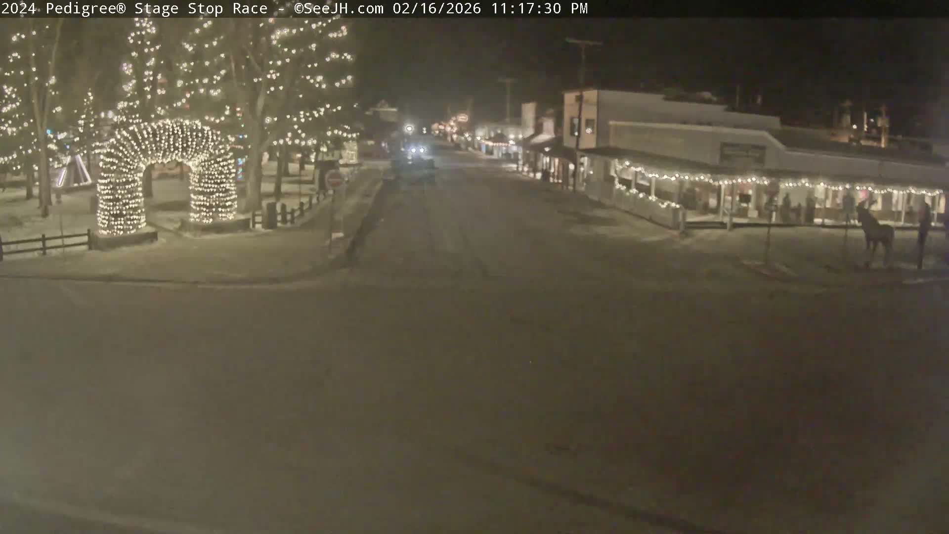 Jackson Hole's Elk Antler Arch Live Cam - Jackson, Teton, Wyoming, USA