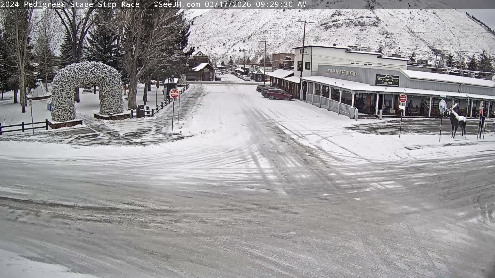 Jackson Hole's Elk Antler Arch Live Cam - Jackson, Teton, Wyoming, USA