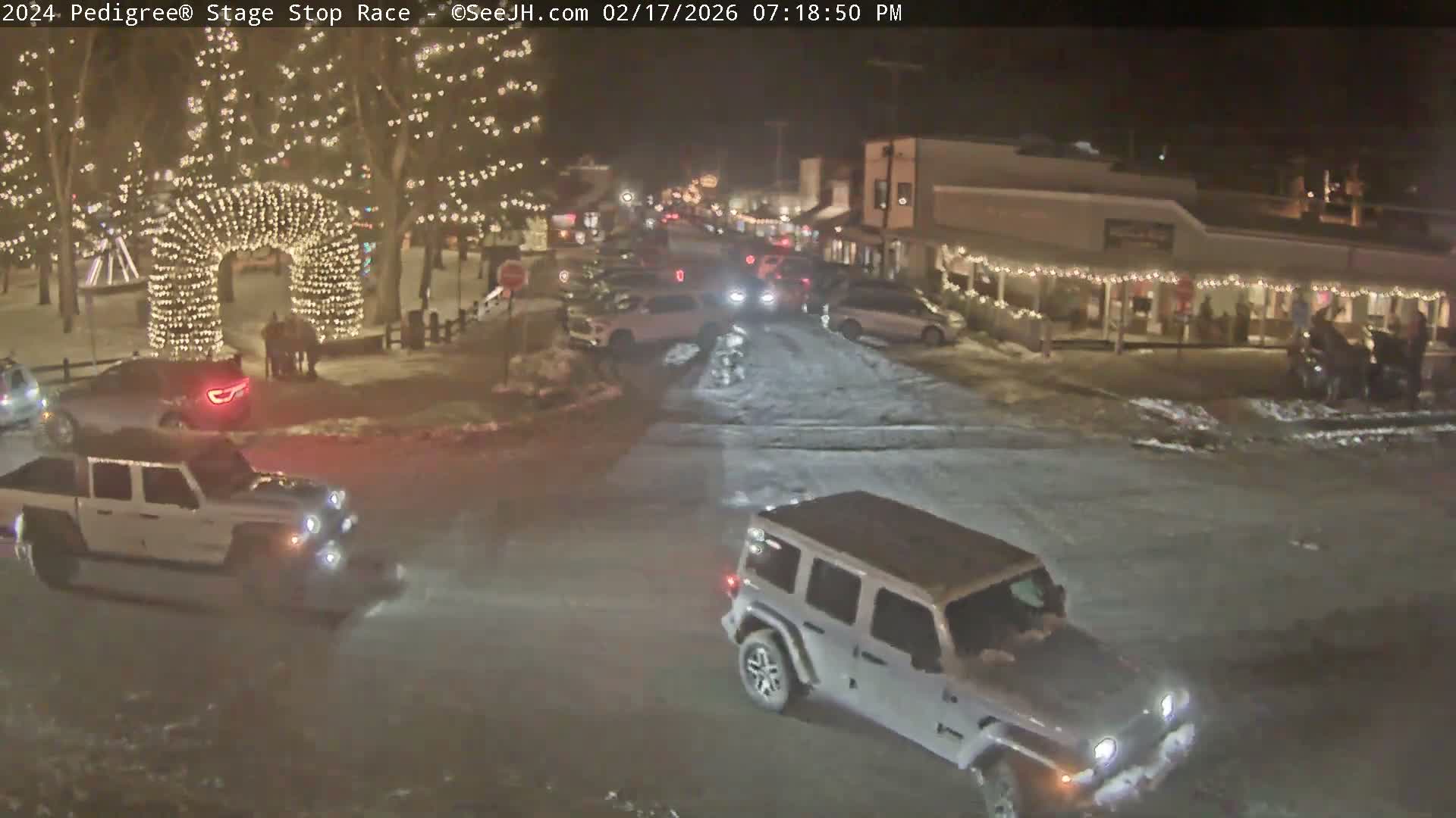 Jackson Hole's Elk Antler Arch Live Cam - Jackson, Teton, Wyoming, USA