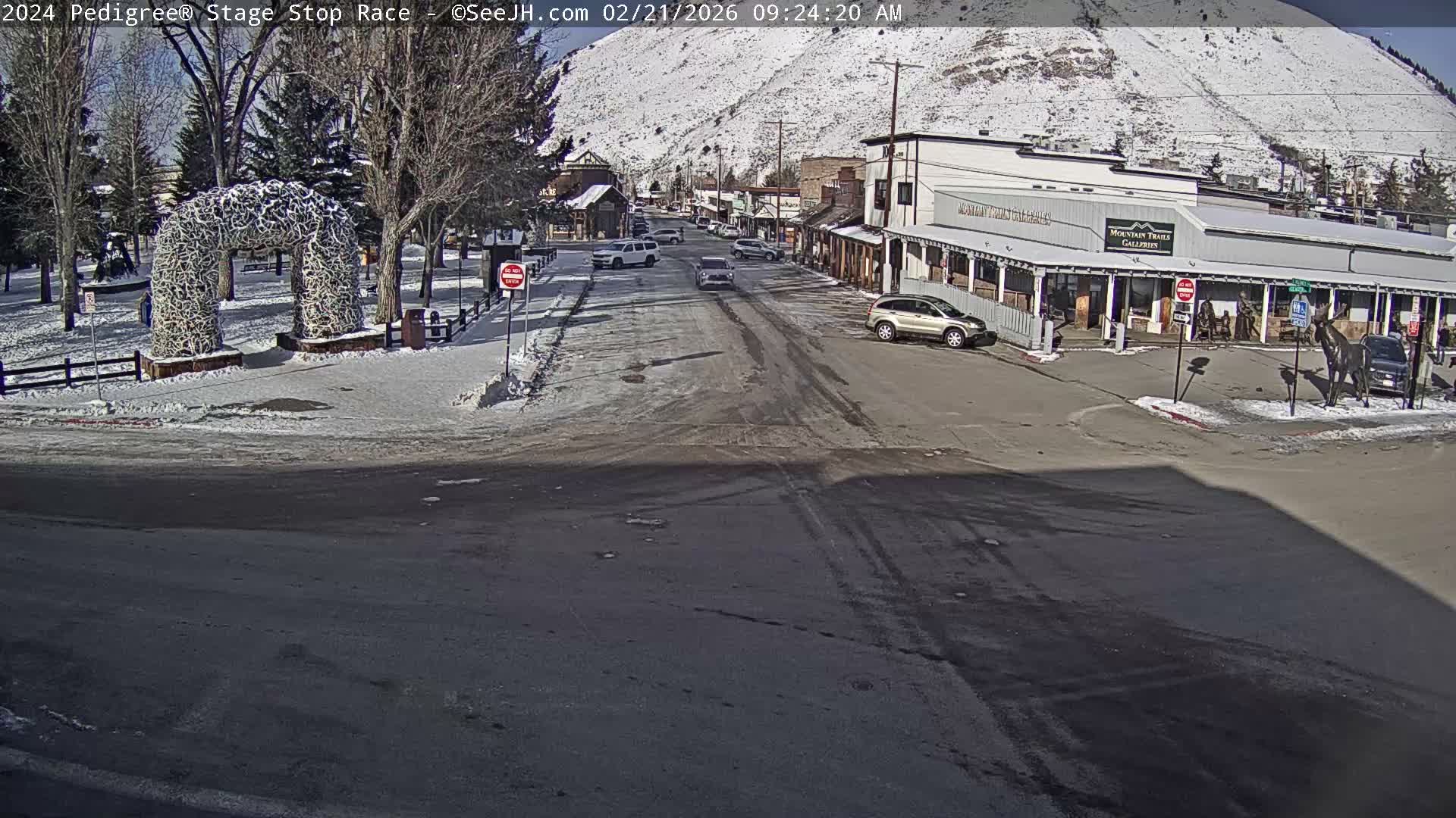Jackson Hole's Elk Antler Arch Live Cam - Jackson, Teton, Wyoming, USA