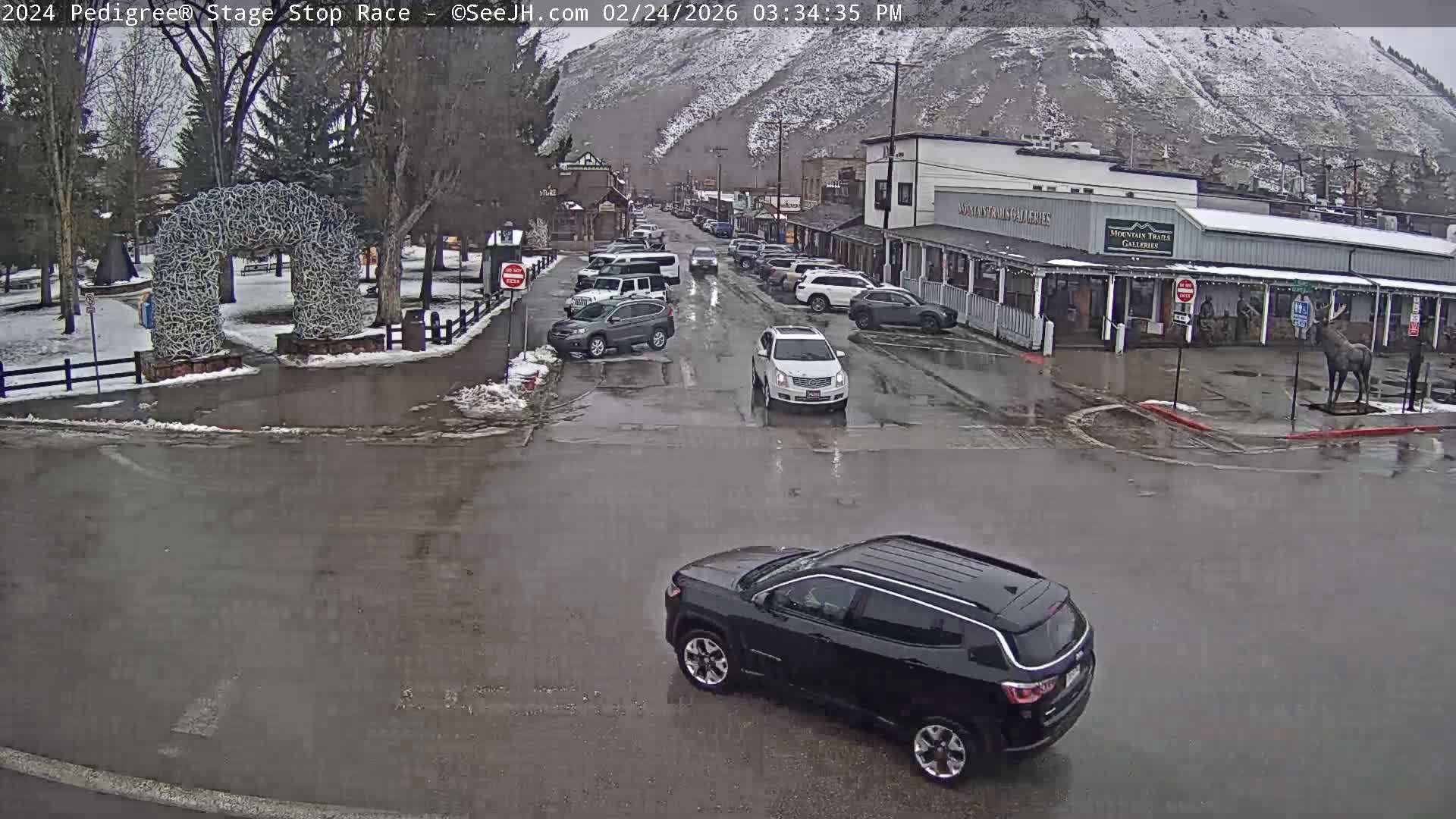 Jackson Hole's Elk Antler Arch Live Cam - Jackson, Teton, Wyoming, USA