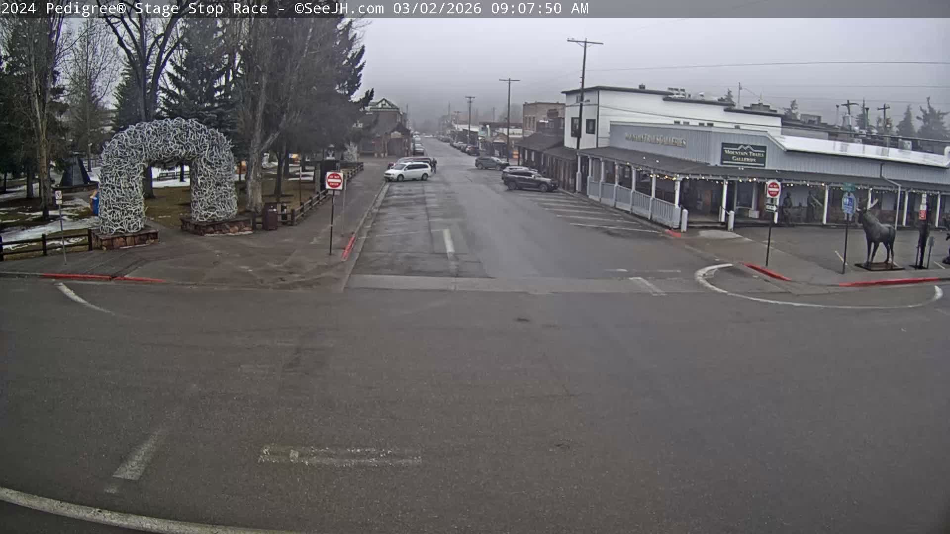 Jackson Hole's Elk Antler Arch Live Cam - Jackson, Teton, Wyoming, USA