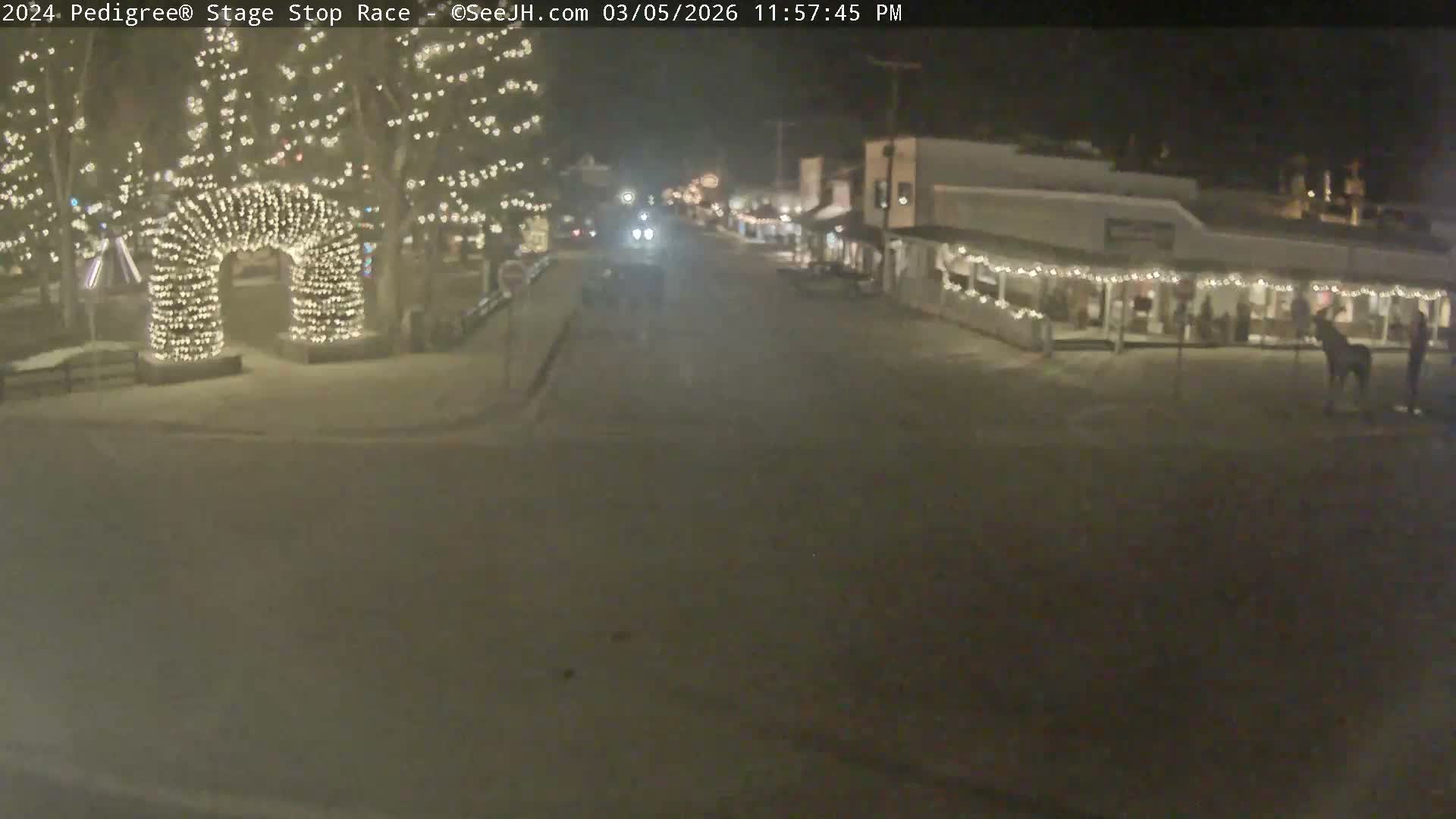 Jackson Hole's Elk Antler Arch Live Cam - Jackson, Teton, Wyoming, USA