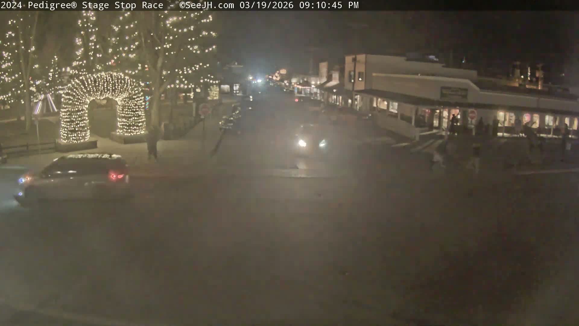 Jackson Hole's Elk Antler Arch Live Cam - Jackson, Teton, Wyoming, USA