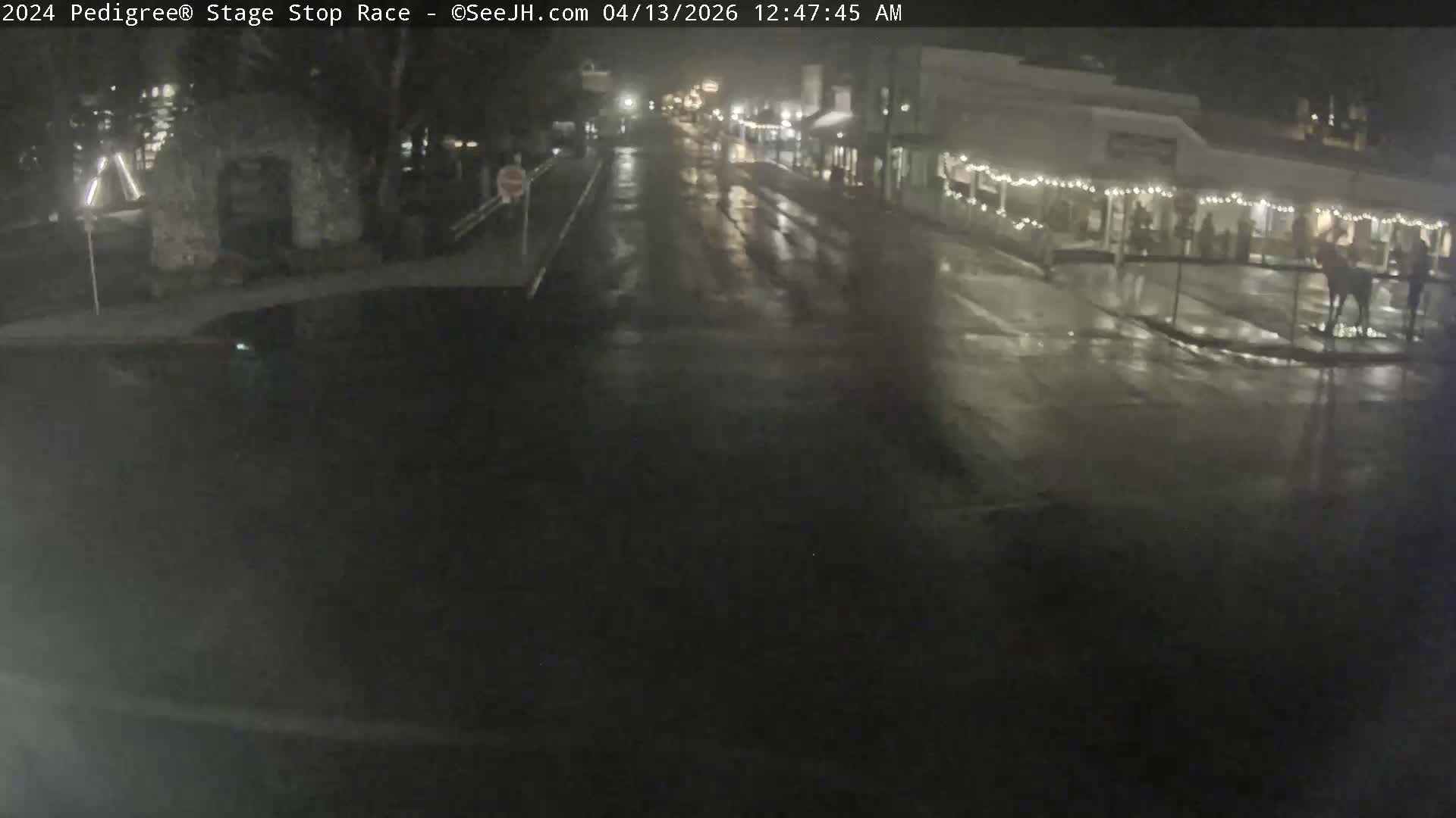Jackson Hole's Elk Antler Arch Live Cam - Jackson, Teton, Wyoming, USA