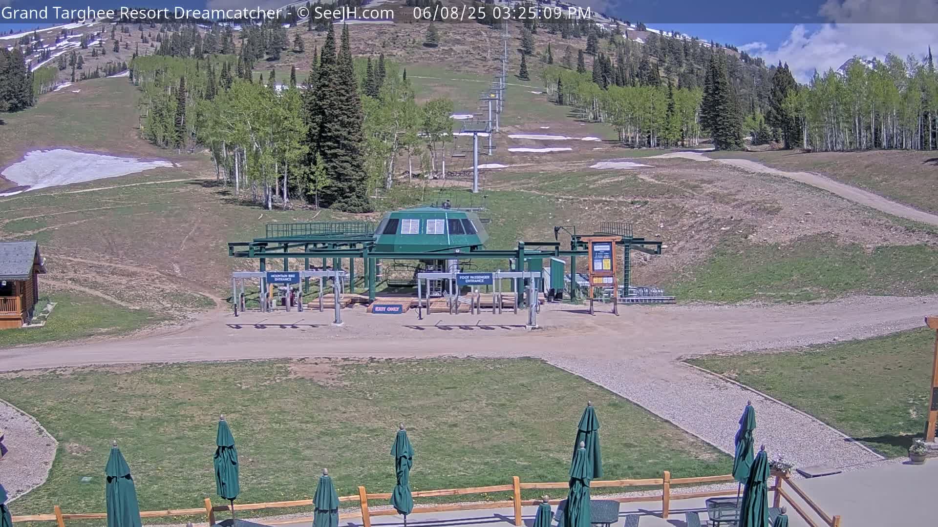 Grand Targhee Resort Ski Lifts & Slopes Live Cam - Alta, Teton, Wyoming, USA