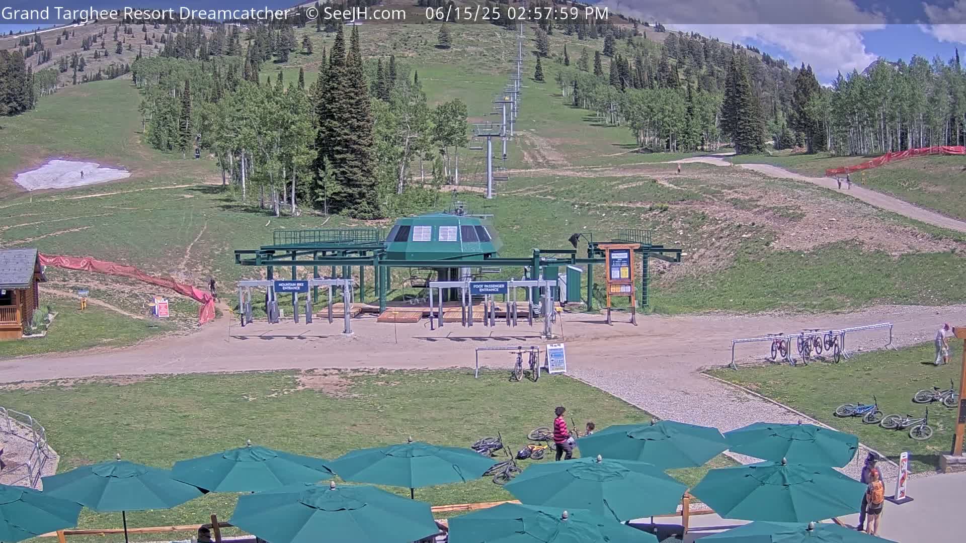 Grand Targhee Resort Ski Lifts & Slopes Live Cam - Alta, Teton, Wyoming, USA