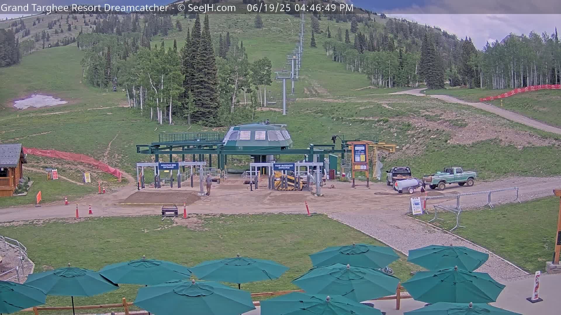 Grand Targhee Resort Ski Lifts & Slopes Live Cam - Alta, Teton, Wyoming, USA