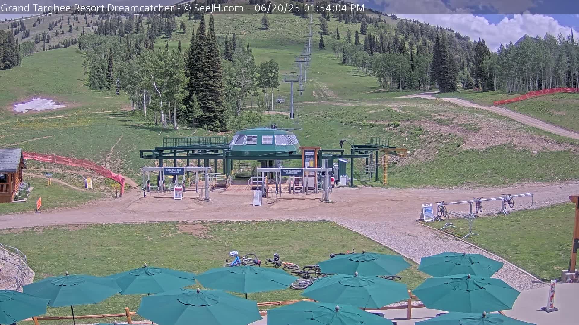 Grand Targhee Resort Ski Lifts & Slopes Live Cam - Alta, Teton, Wyoming, USA