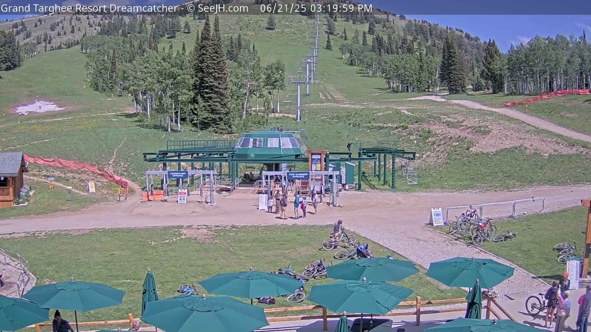 Grand Targhee Resort Ski Lifts & Slopes Live Cam - Alta, Teton, Wyoming, USA