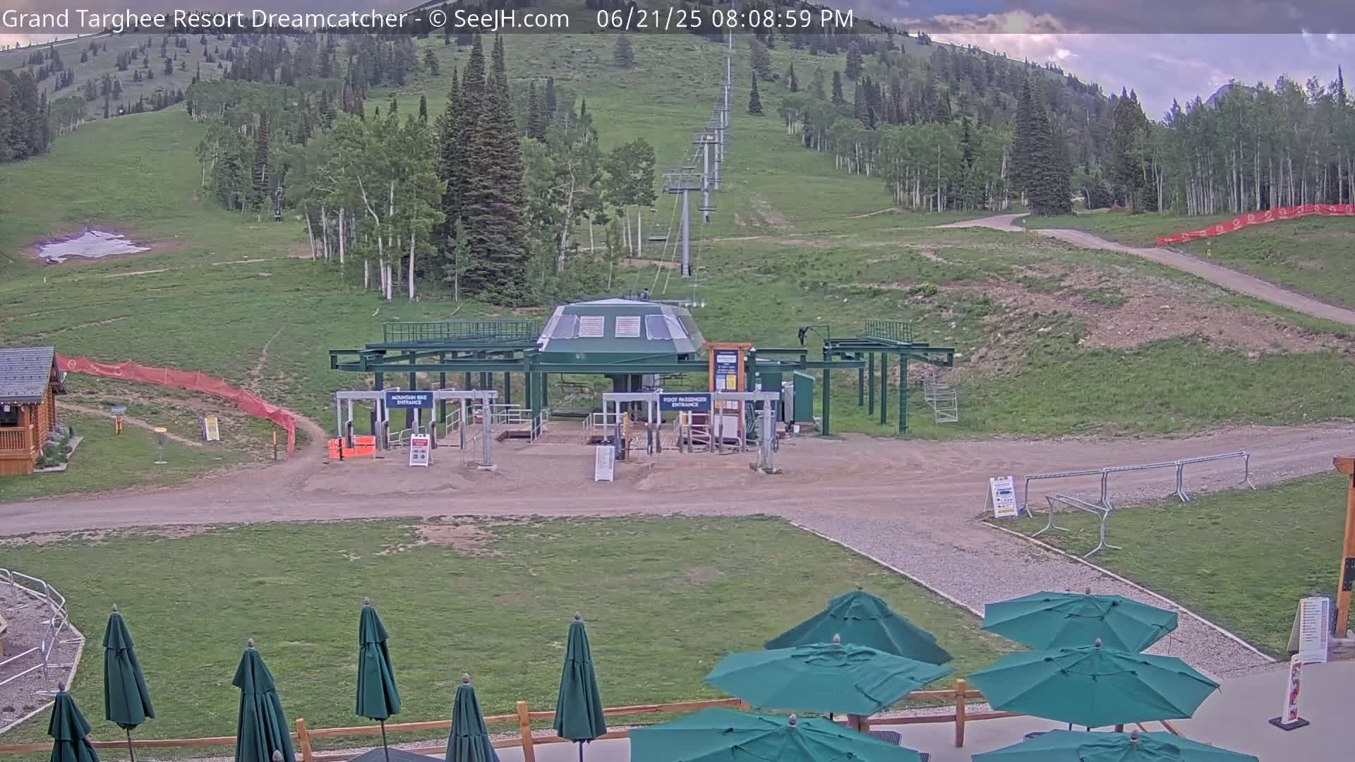 Grand Targhee Resort Ski Lifts & Slopes Live Cam - Alta, Teton, Wyoming, USA