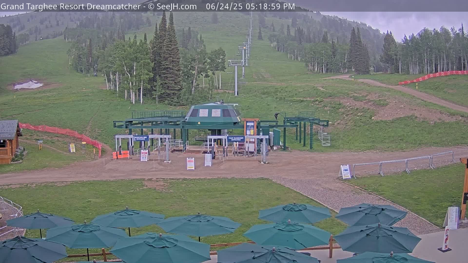 Grand Targhee Resort Ski Lifts & Slopes Live Cam - Alta, Teton, Wyoming, USA