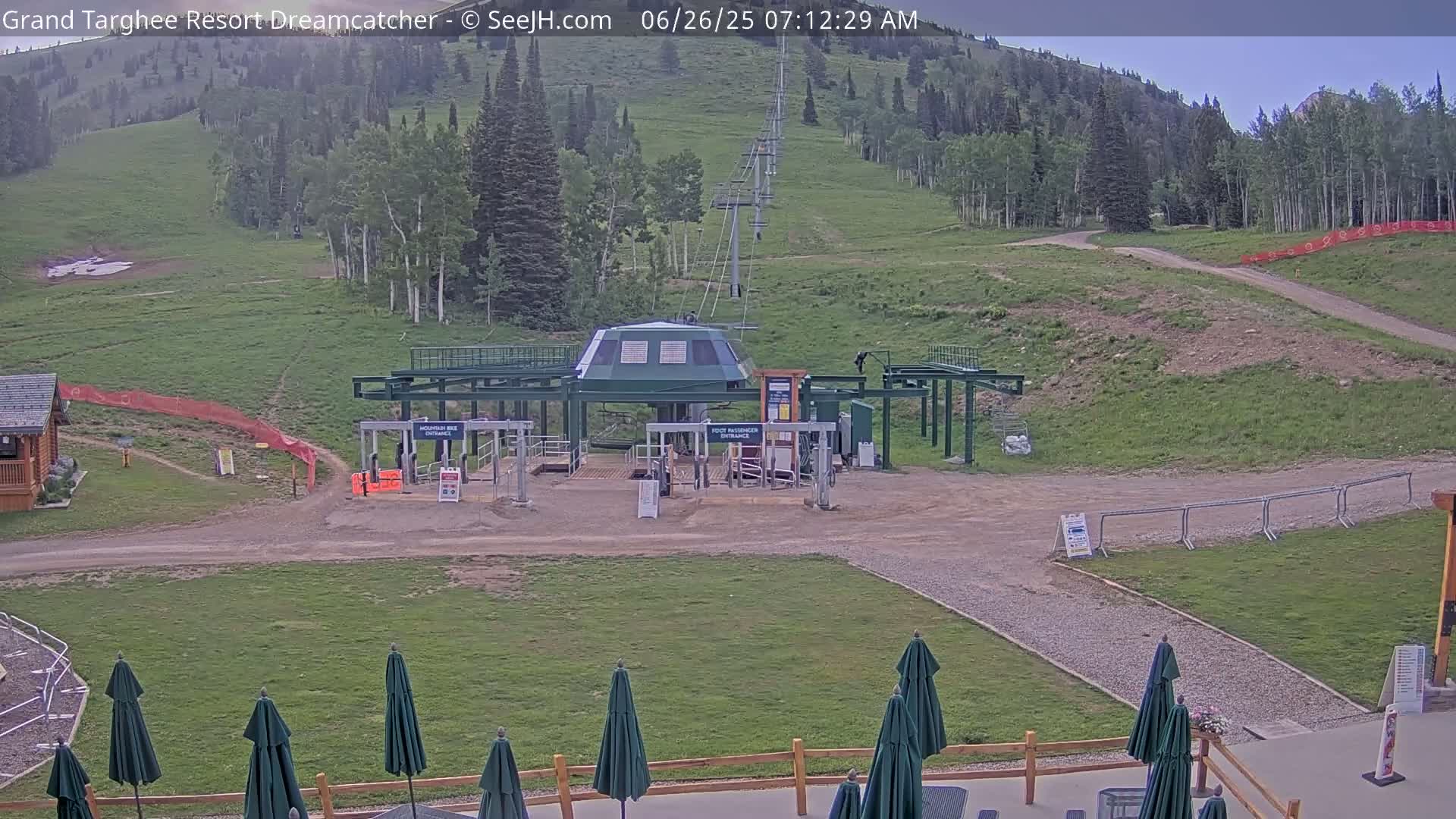 Grand Targhee Resort Ski Lifts & Slopes Live Cam - Alta, Teton, Wyoming, USA