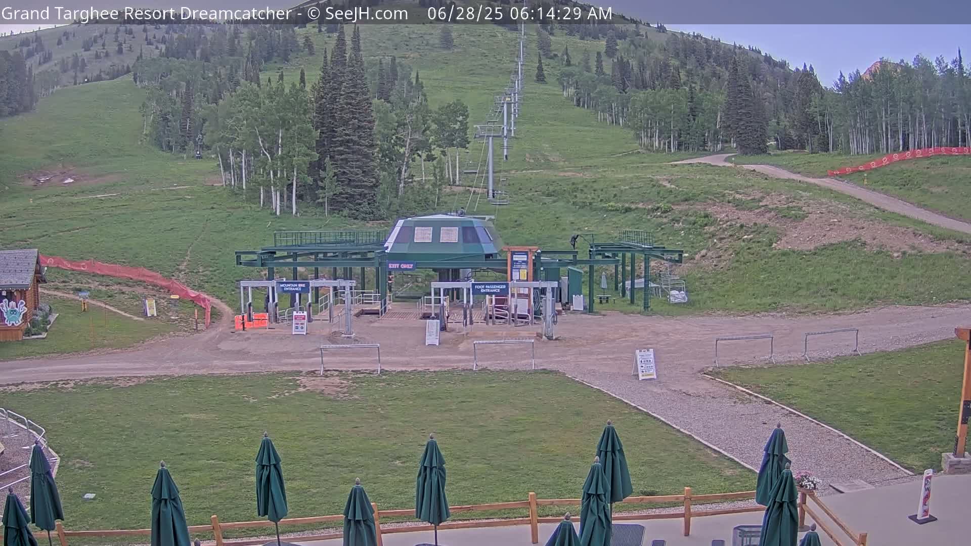 Grand Targhee Resort Ski Lifts & Slopes Live Cam - Alta, Teton, Wyoming, USA