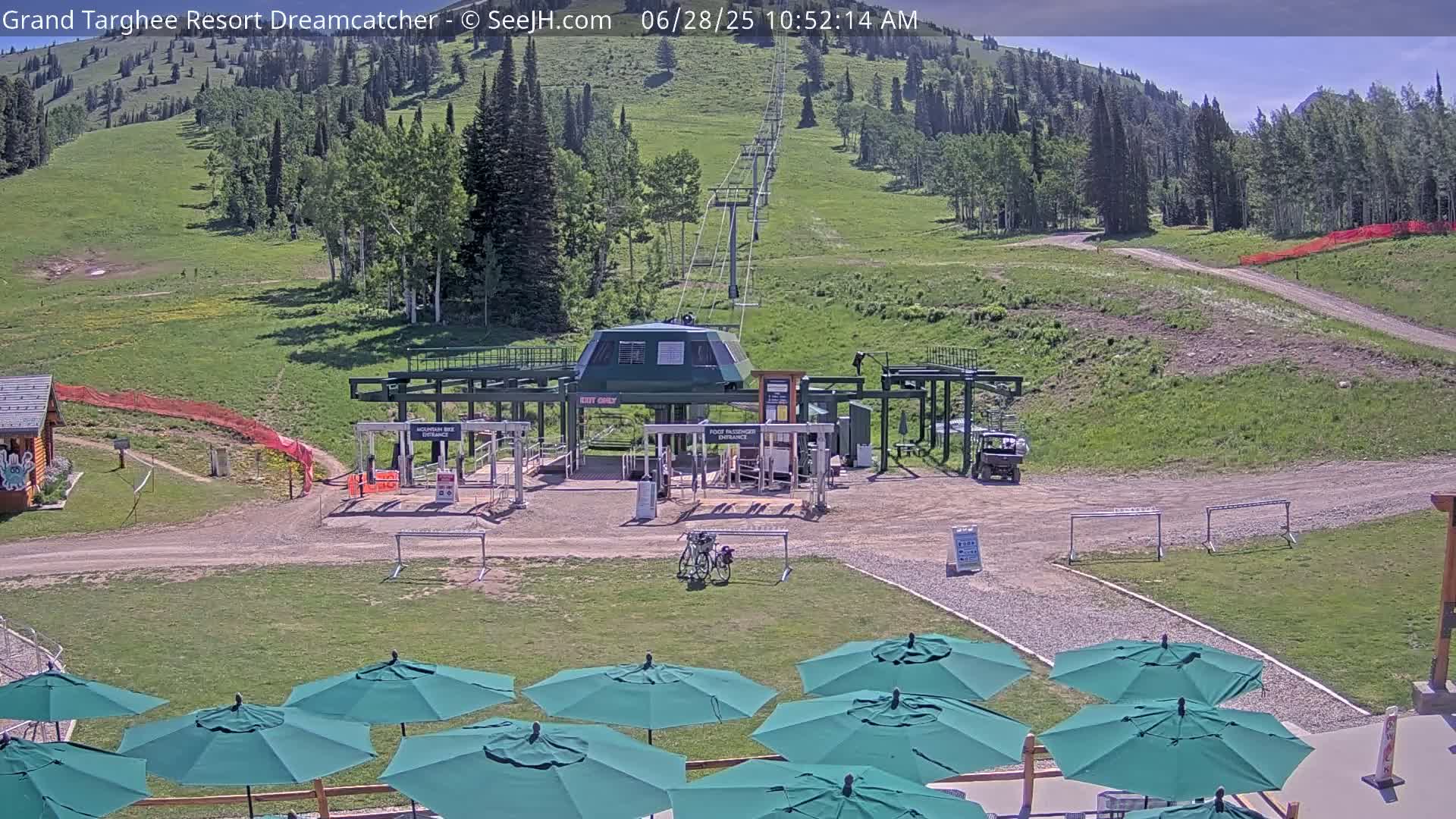 Grand Targhee Resort Ski Lifts & Slopes Live Cam - Alta, Teton, Wyoming, USA