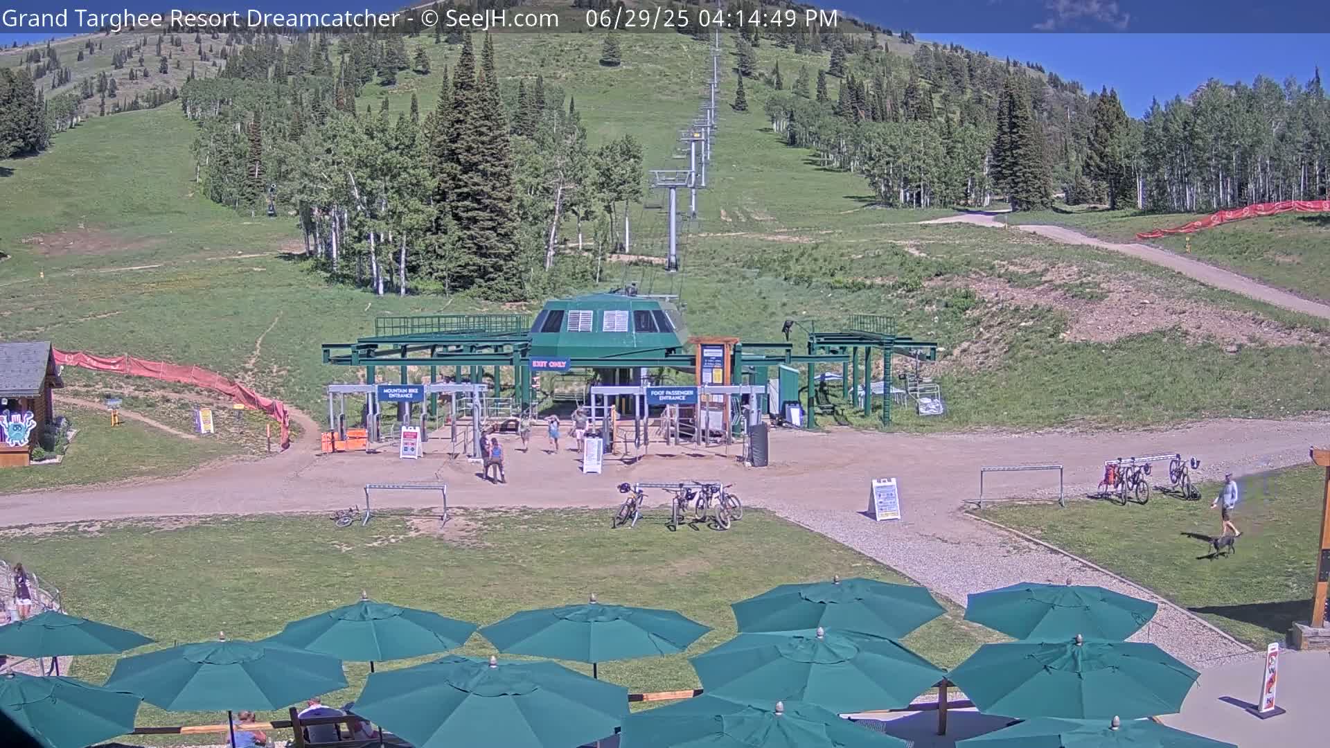 Grand Targhee Resort Ski Lifts & Slopes Live Cam - Alta, Teton, Wyoming, USA