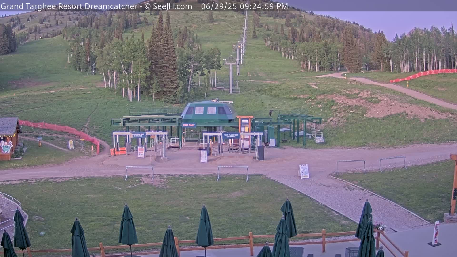 Grand Targhee Resort Ski Lifts & Slopes Live Cam - Alta, Teton, Wyoming, USA
