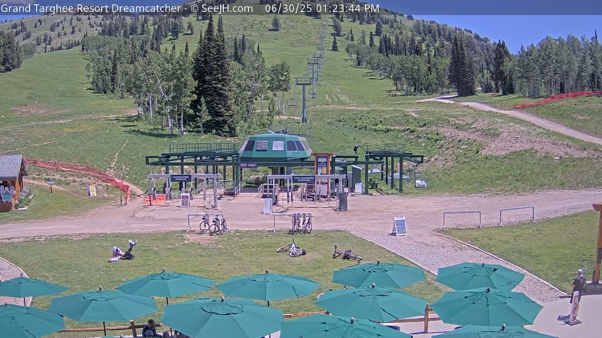 Grand Targhee Resort Ski Lifts & Slopes Live Cam - Alta, Teton, Wyoming, USA