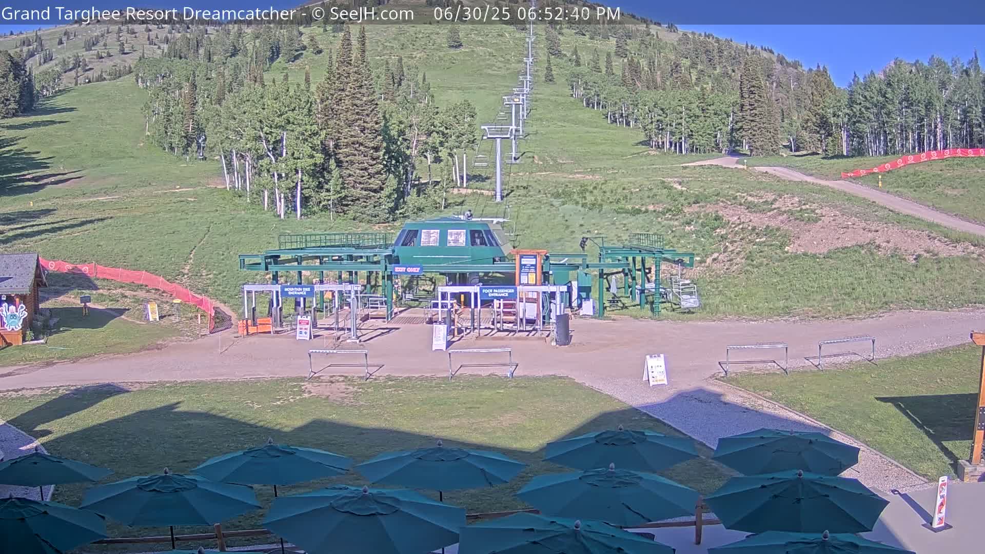 Grand Targhee Resort Ski Lifts & Slopes Live Cam - Alta, Teton, Wyoming, USA