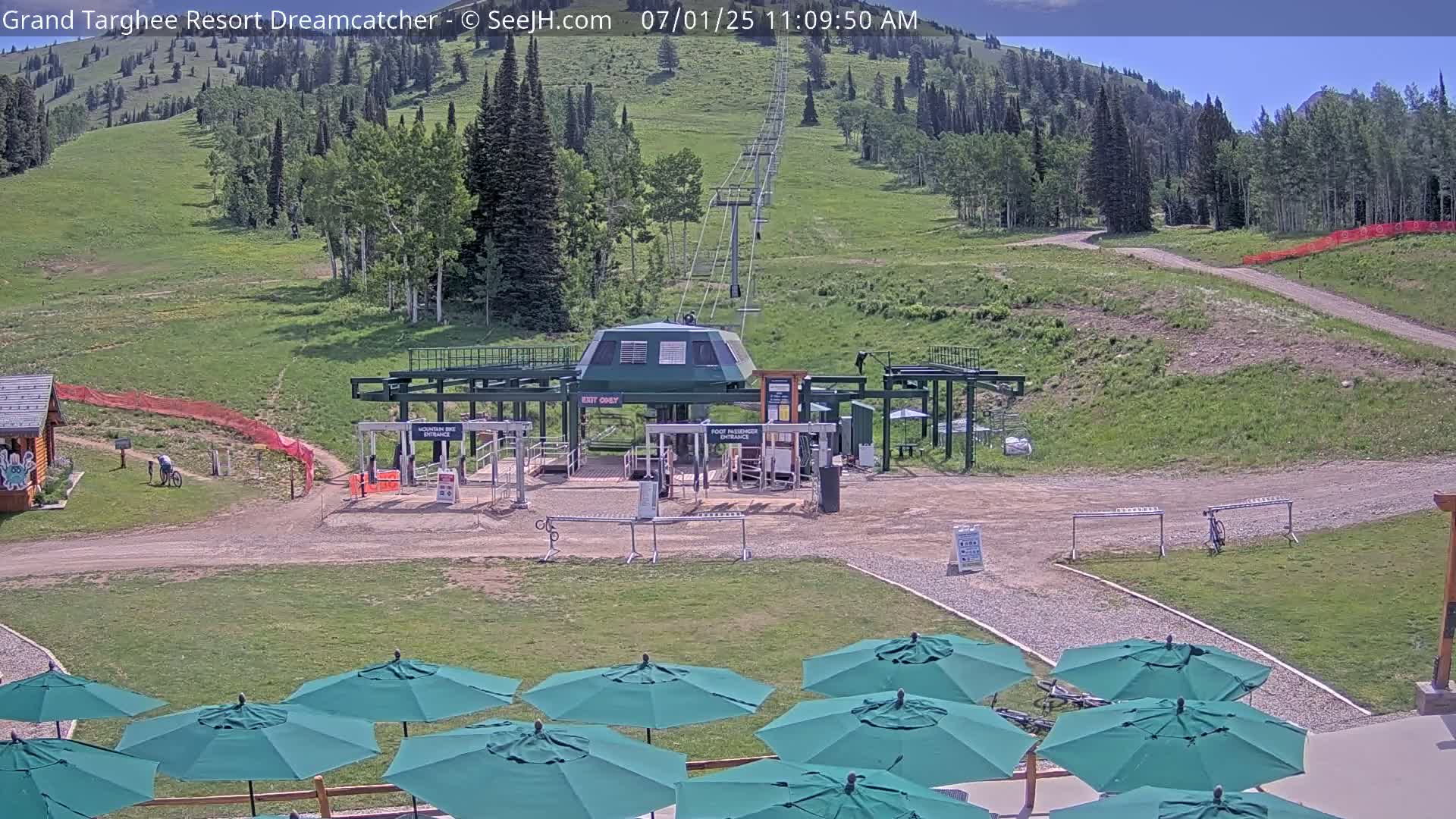 Grand Targhee Resort Ski Lifts & Slopes Live Cam - Alta, Teton, Wyoming, USA