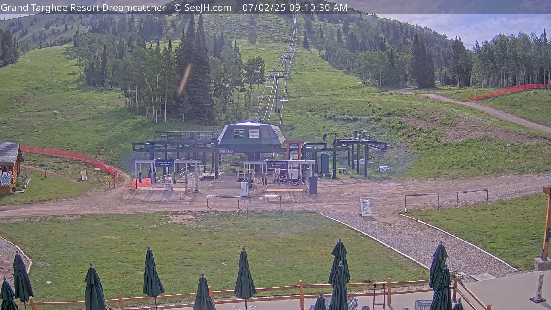 Grand Targhee Resort Ski Lifts & Slopes Live Cam - Alta, Teton, Wyoming, USA
