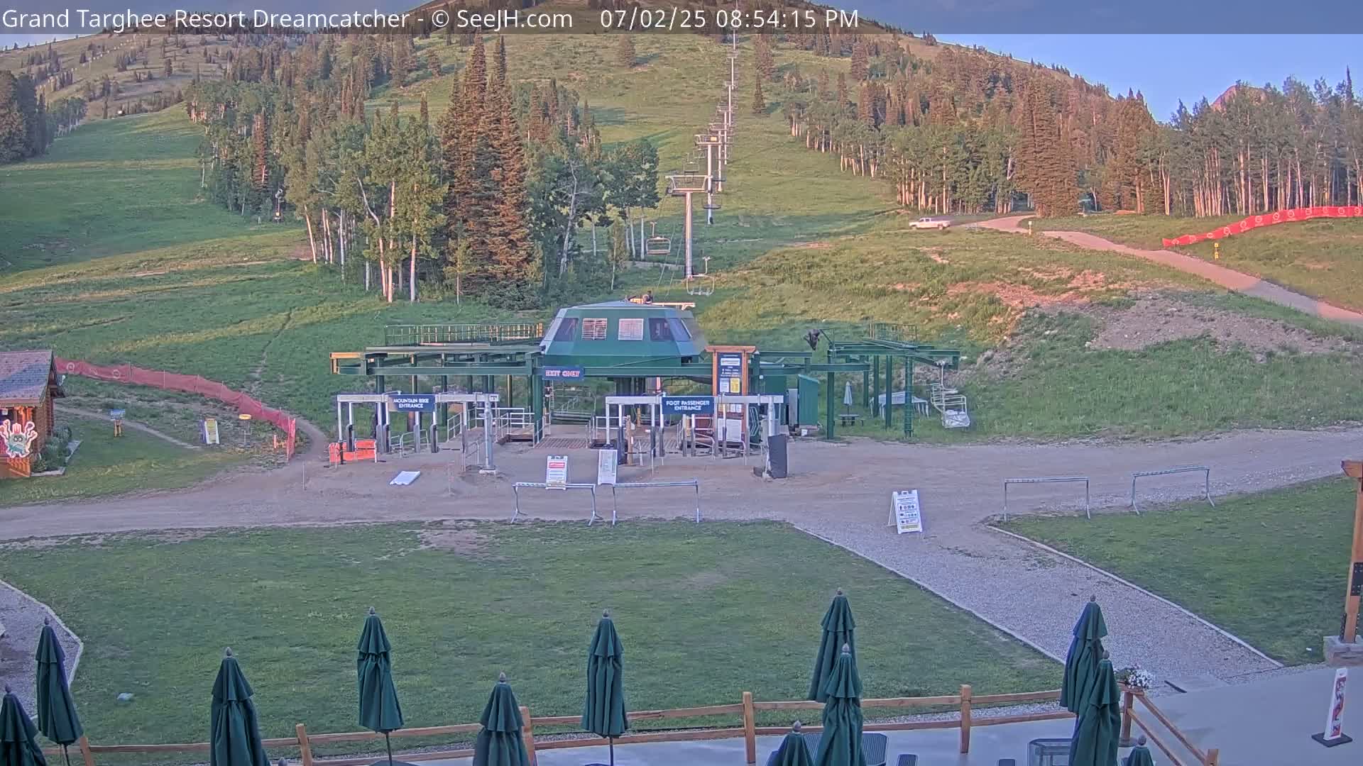 Grand Targhee Resort Ski Lifts & Slopes Live Cam - Alta, Teton, Wyoming, USA