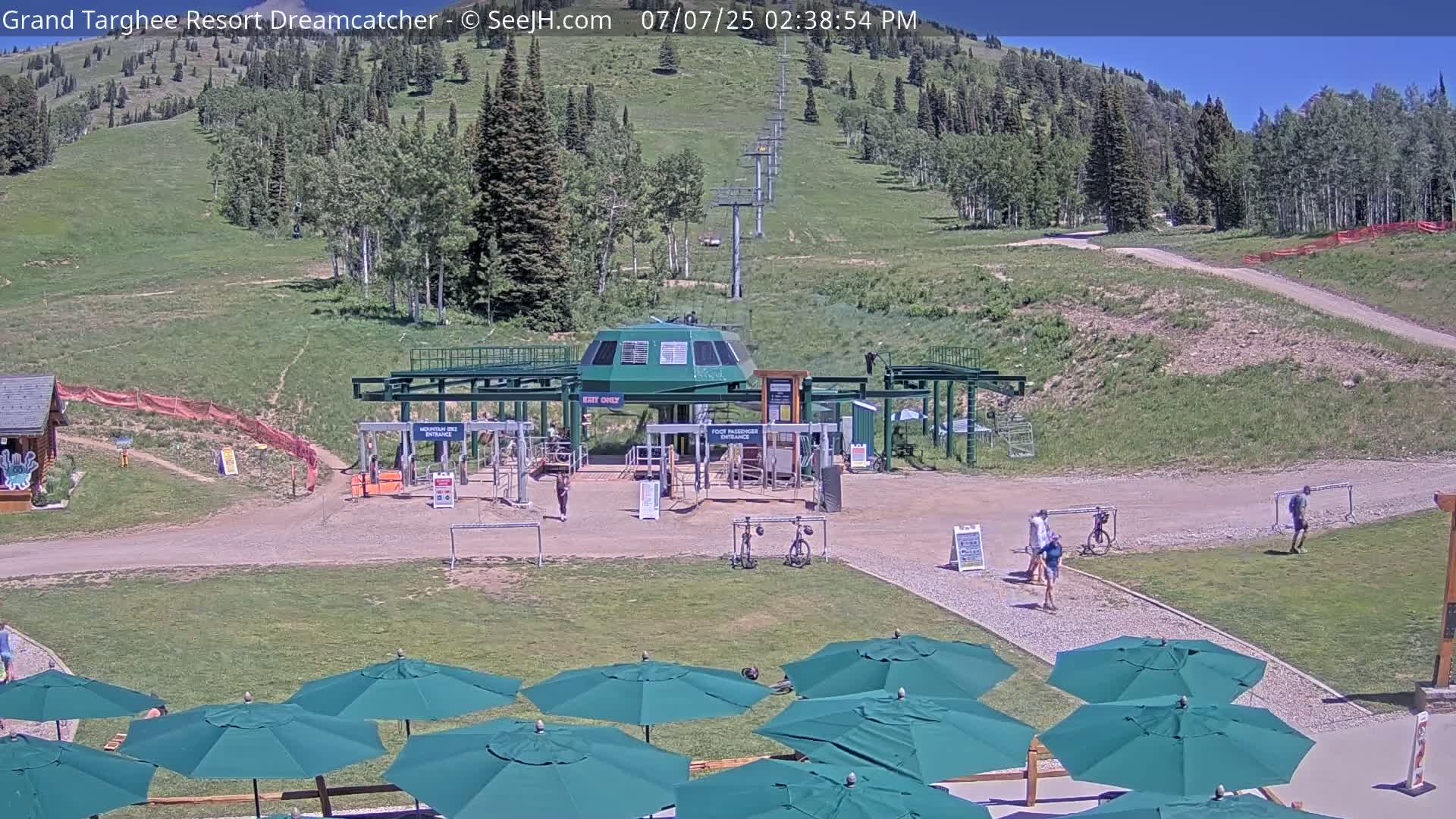 Grand Targhee Resort Ski Lifts & Slopes Live Cam - Alta, Teton, Wyoming, USA
