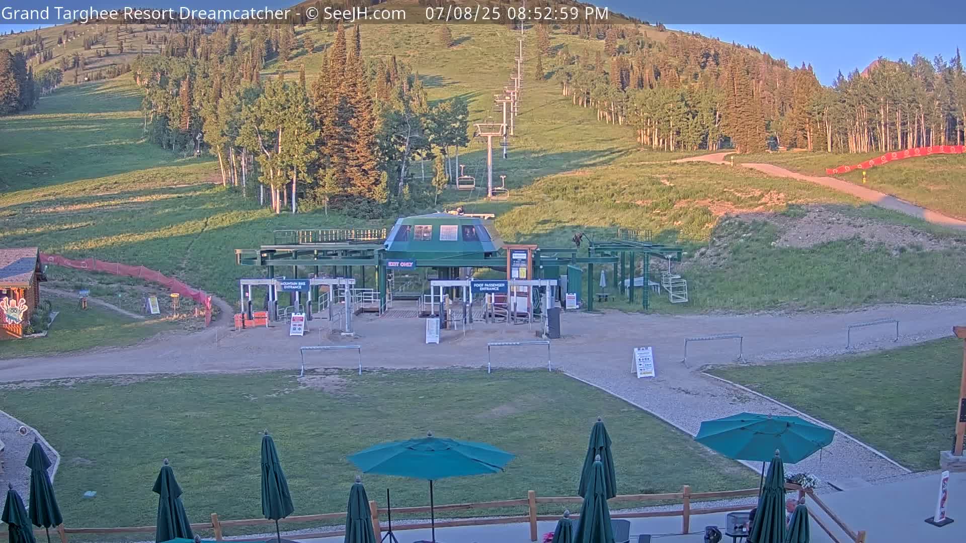 Grand Targhee Resort Ski Lifts & Slopes Live Cam - Alta, Teton, Wyoming, USA