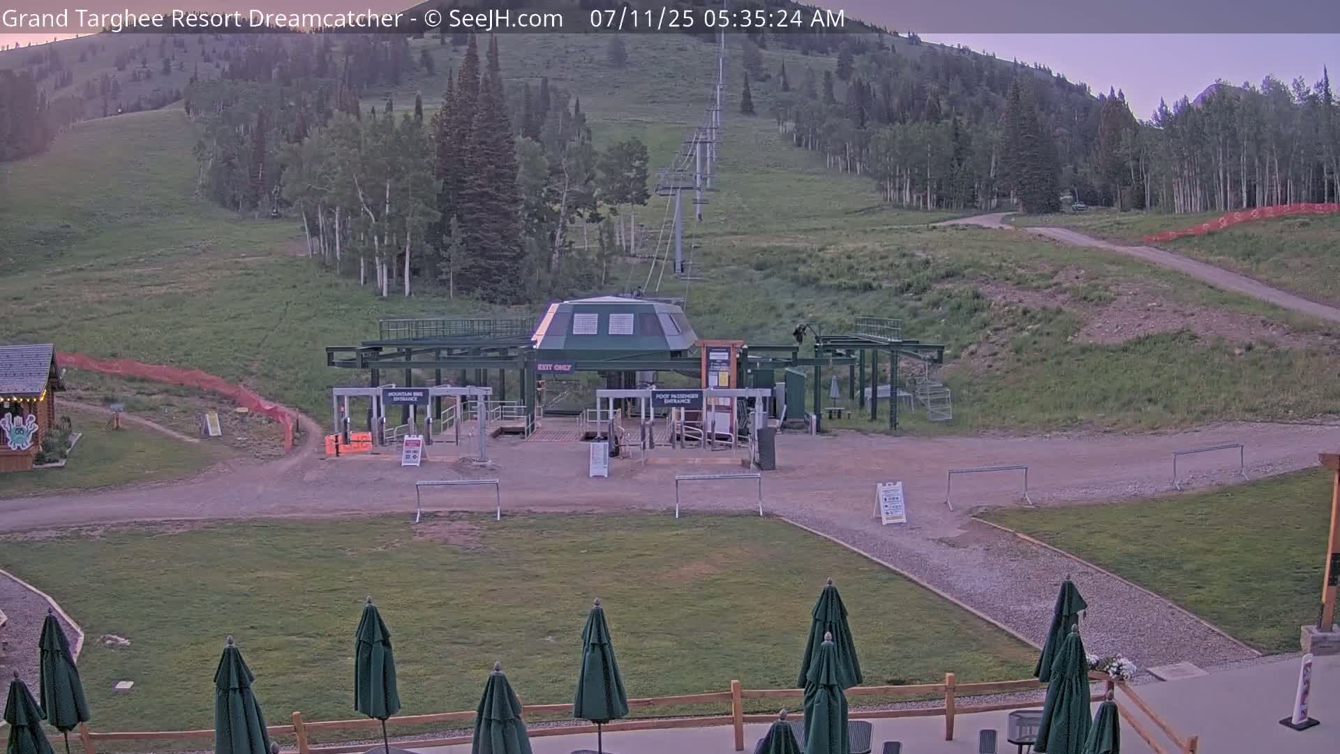 Grand Targhee Resort Ski Lifts & Slopes Live Cam - Alta, Teton, Wyoming, USA