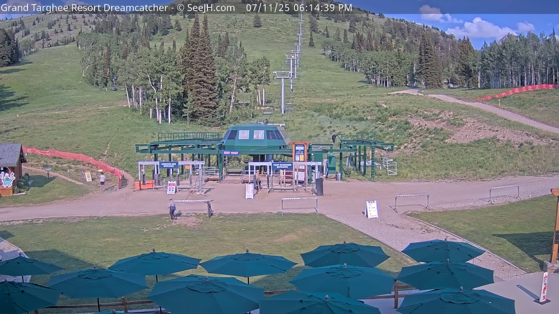 Grand Targhee Resort Ski Lifts & Slopes Live Cam - Alta, Teton, Wyoming, USA