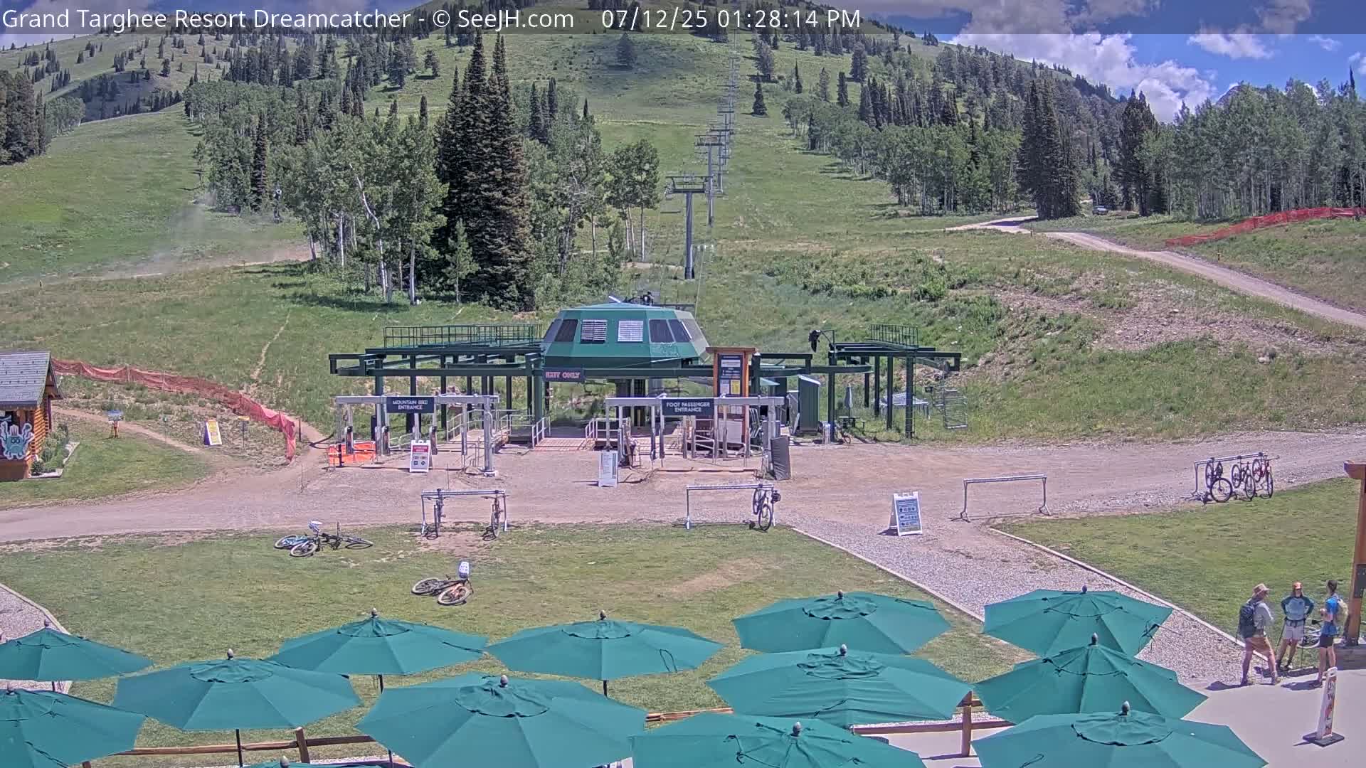 Grand Targhee Resort Ski Lifts & Slopes Live Cam - Alta, Teton, Wyoming, USA