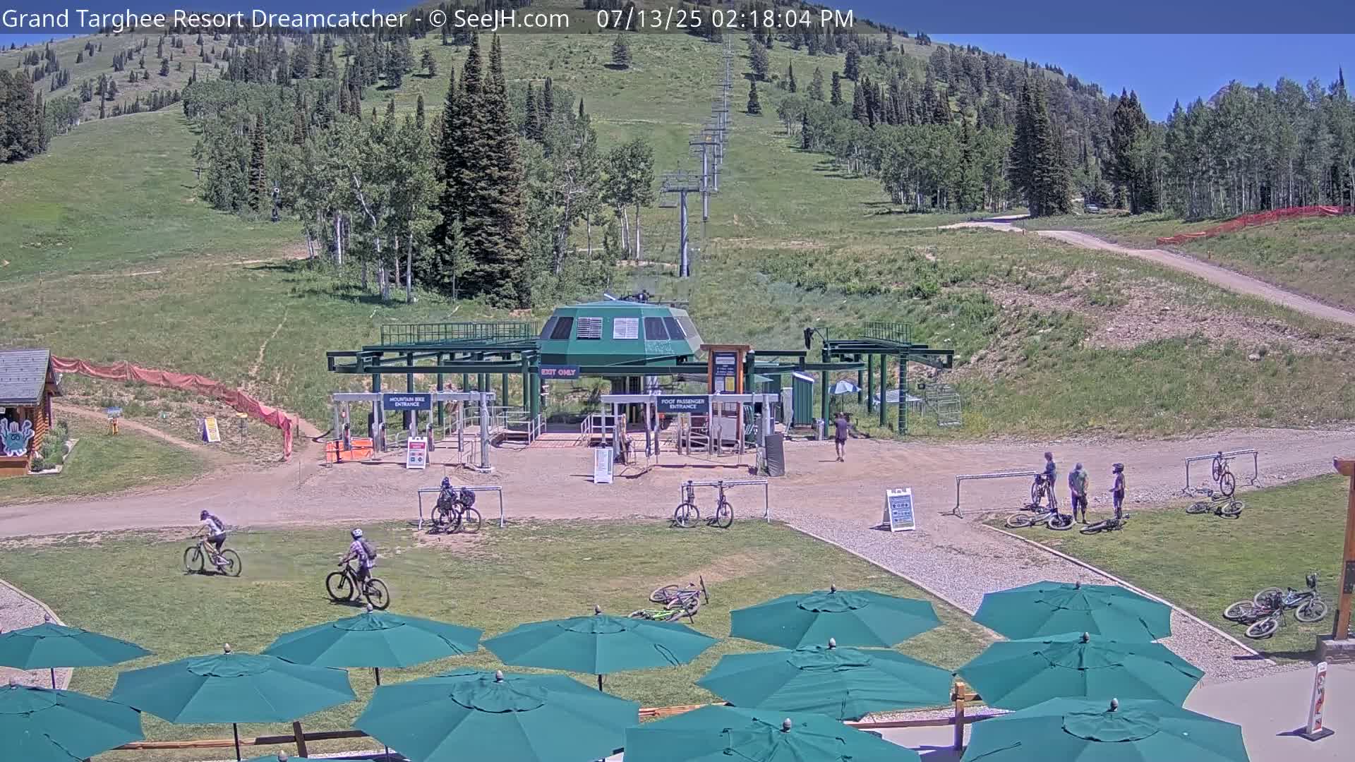 Grand Targhee Resort Ski Lifts & Slopes Live Cam - Alta, Teton, Wyoming, USA