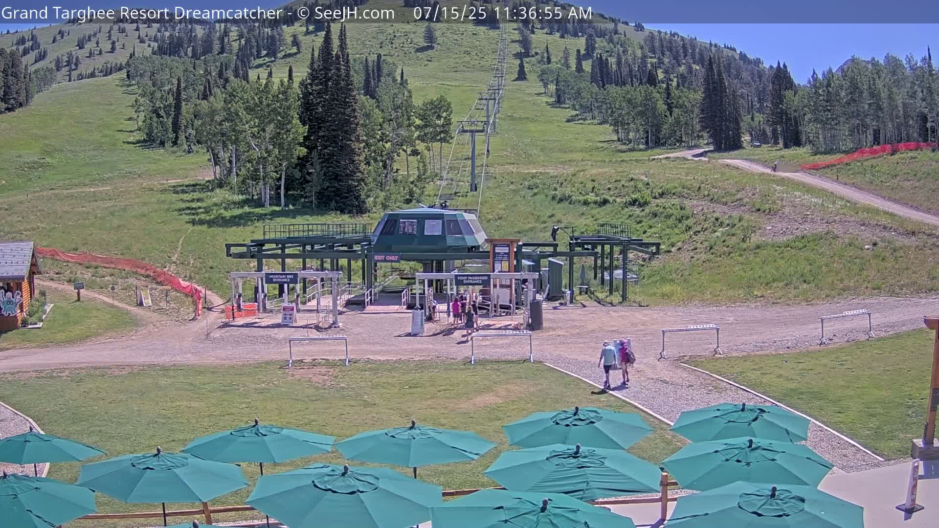 Grand Targhee Resort Ski Lifts & Slopes Live Cam - Alta, Teton, Wyoming, USA