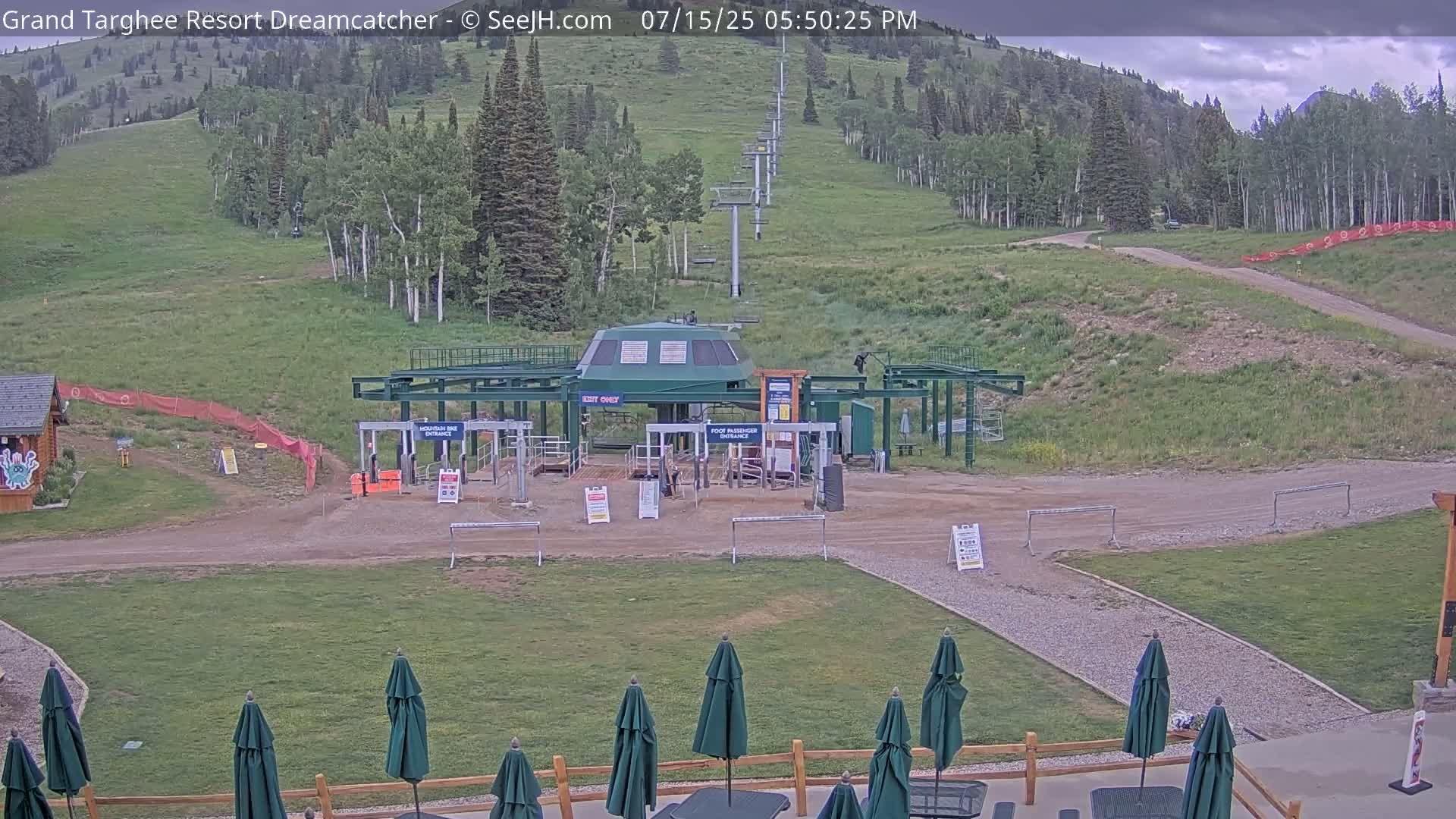 Grand Targhee Resort Ski Lifts & Slopes Live Cam - Alta, Teton, Wyoming, USA