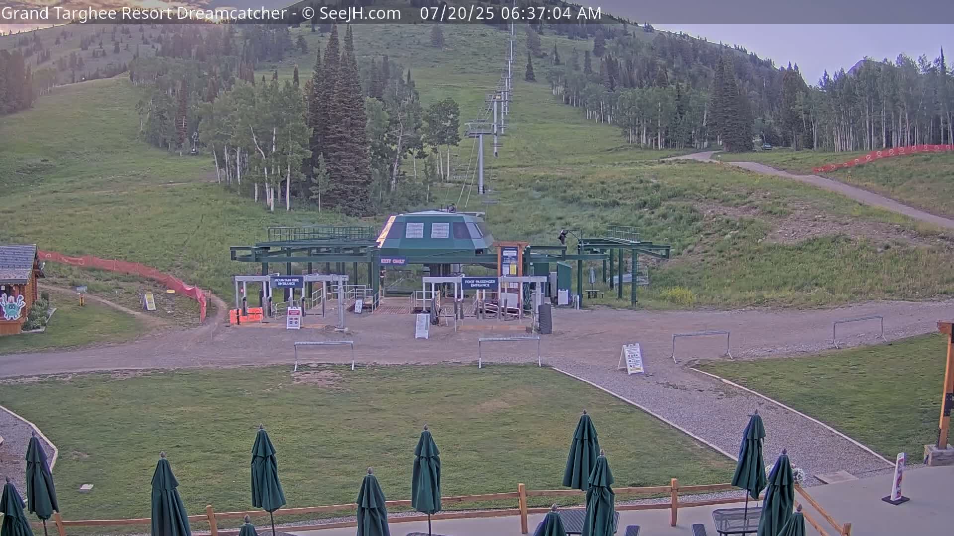 Grand Targhee Resort Ski Lifts & Slopes Live Cam - Alta, Teton, Wyoming, USA