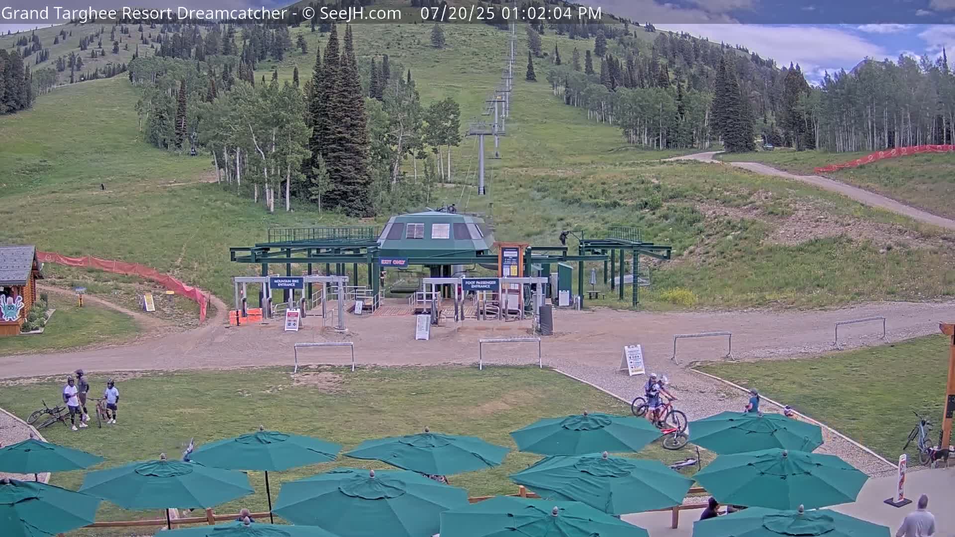 Grand Targhee Resort Ski Lifts & Slopes Live Cam - Alta, Teton, Wyoming, USA