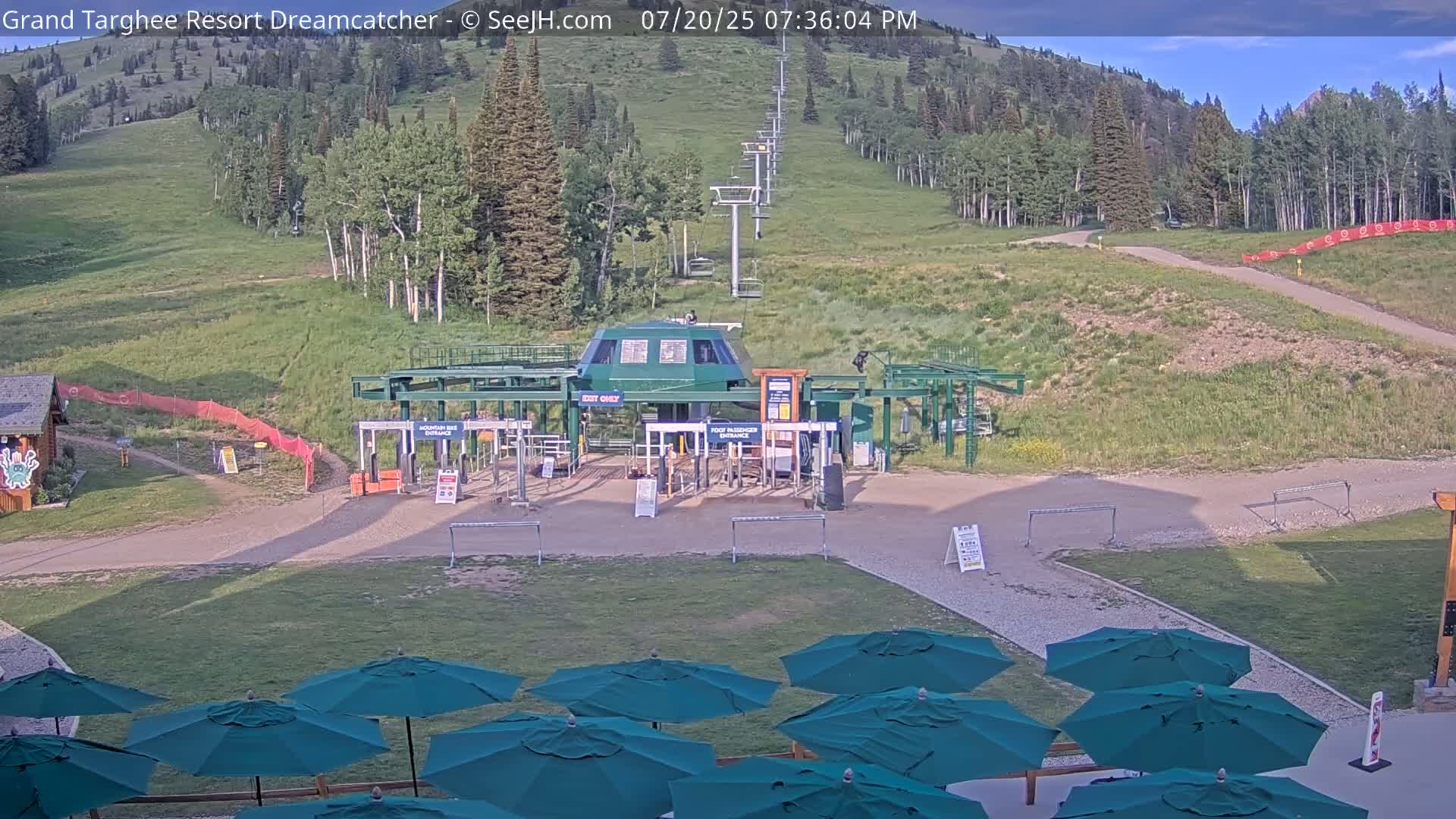 Grand Targhee Resort Ski Lifts & Slopes Live Cam - Alta, Teton, Wyoming, USA