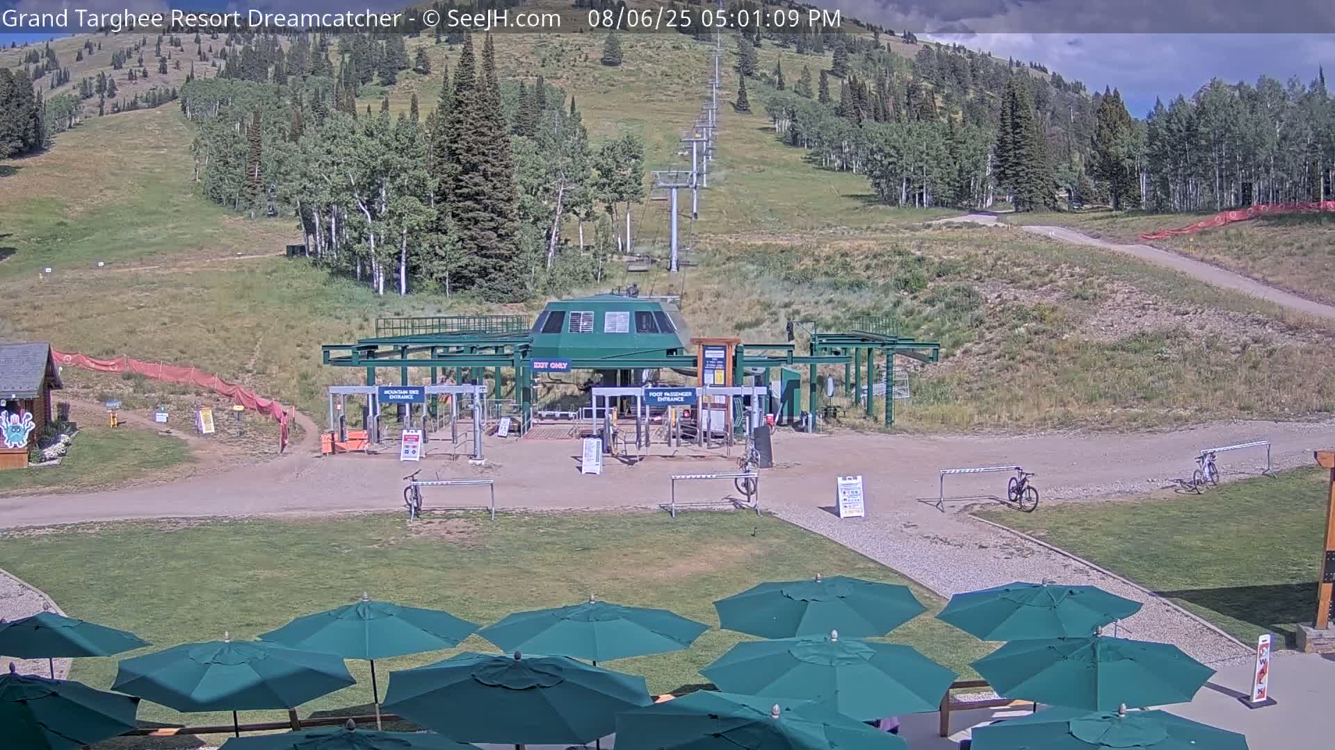 Grand Targhee Resort Ski Lifts & Slopes Live Cam - Alta, Teton, Wyoming, USA