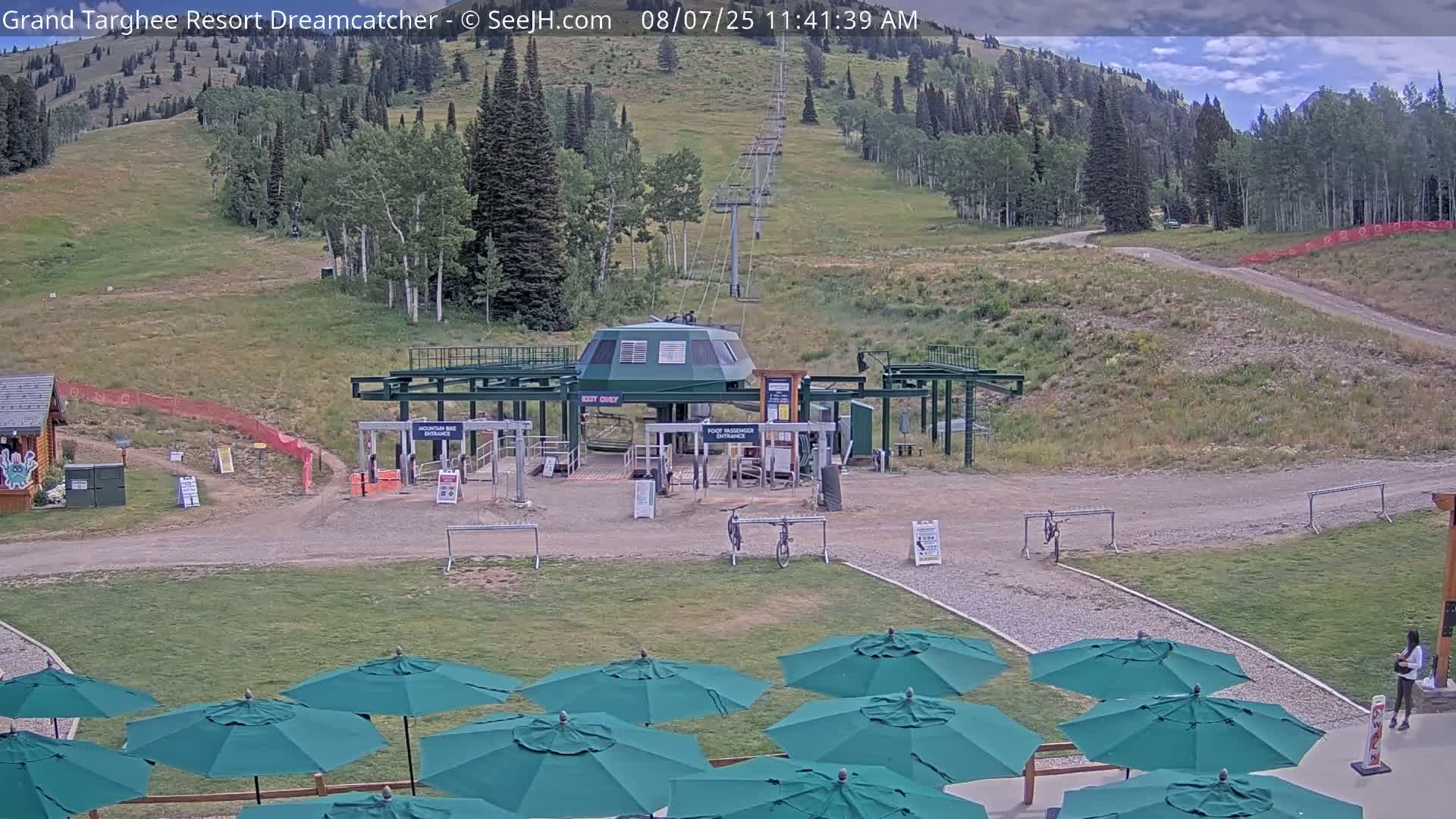 Grand Targhee Resort Ski Lifts & Slopes Live Cam - Alta, Teton, Wyoming, USA