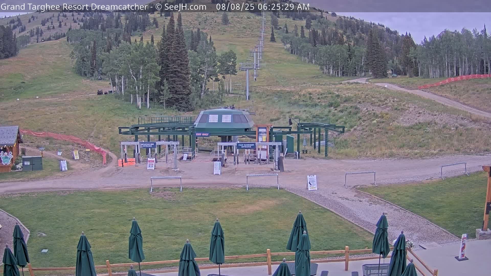 Grand Targhee Resort Ski Lifts & Slopes Live Cam - Alta, Teton, Wyoming, USA
